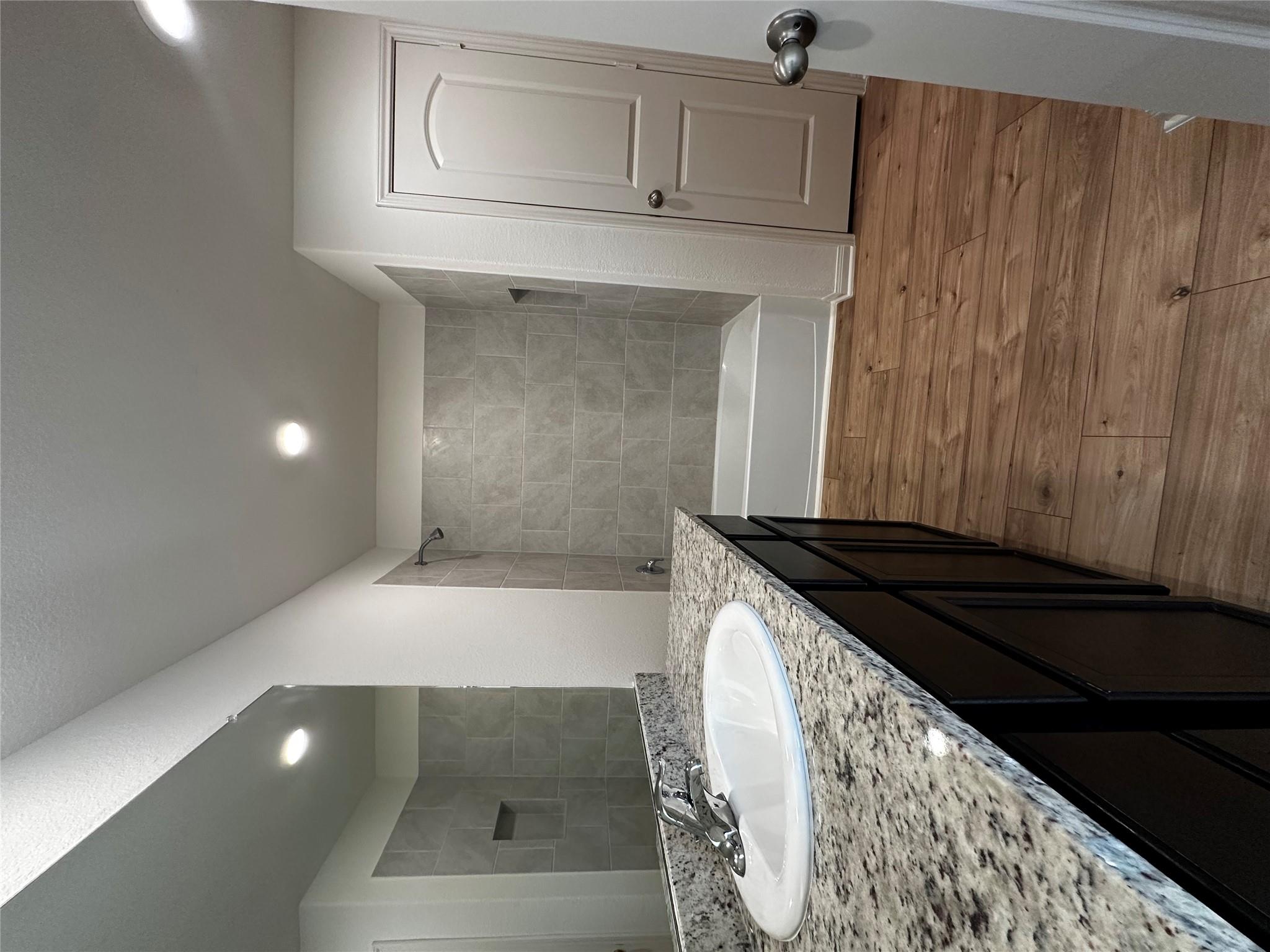 18501 Quiet Range Dr, Elgin, TX 78621