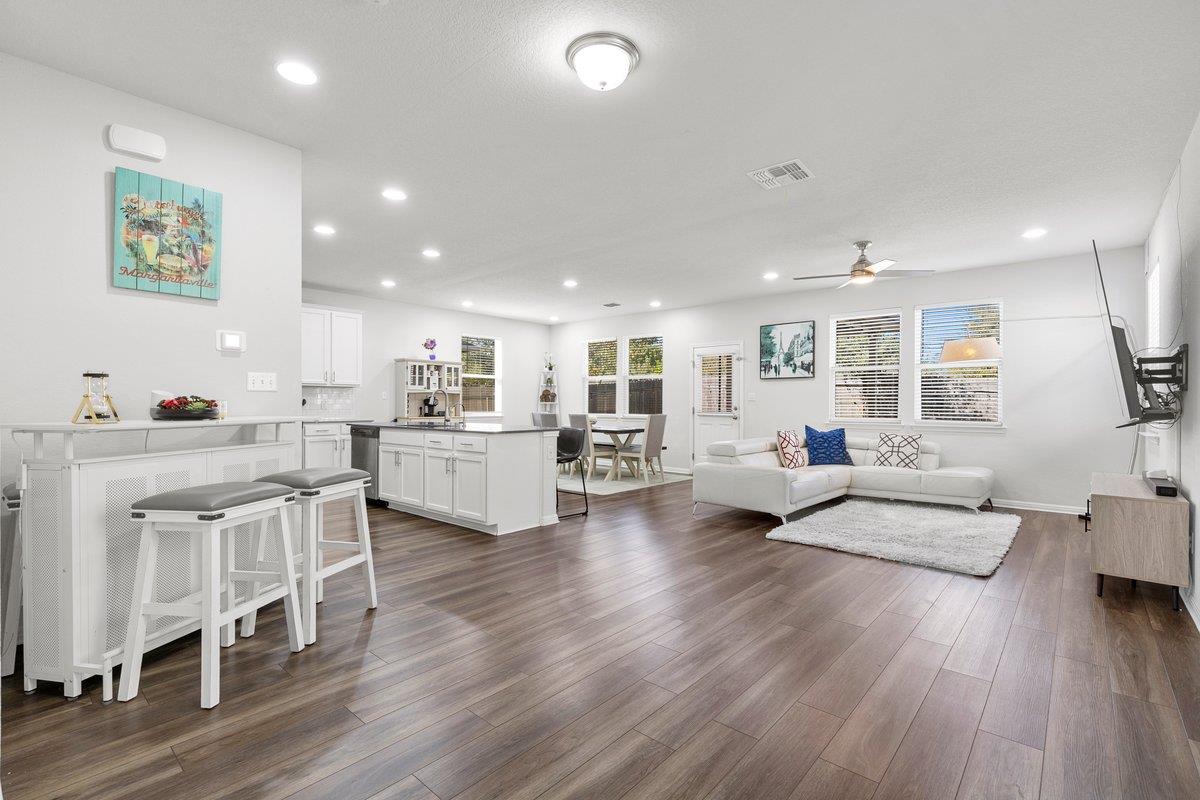 3201 College Park Dr # 21, Round Rock, TX 78665