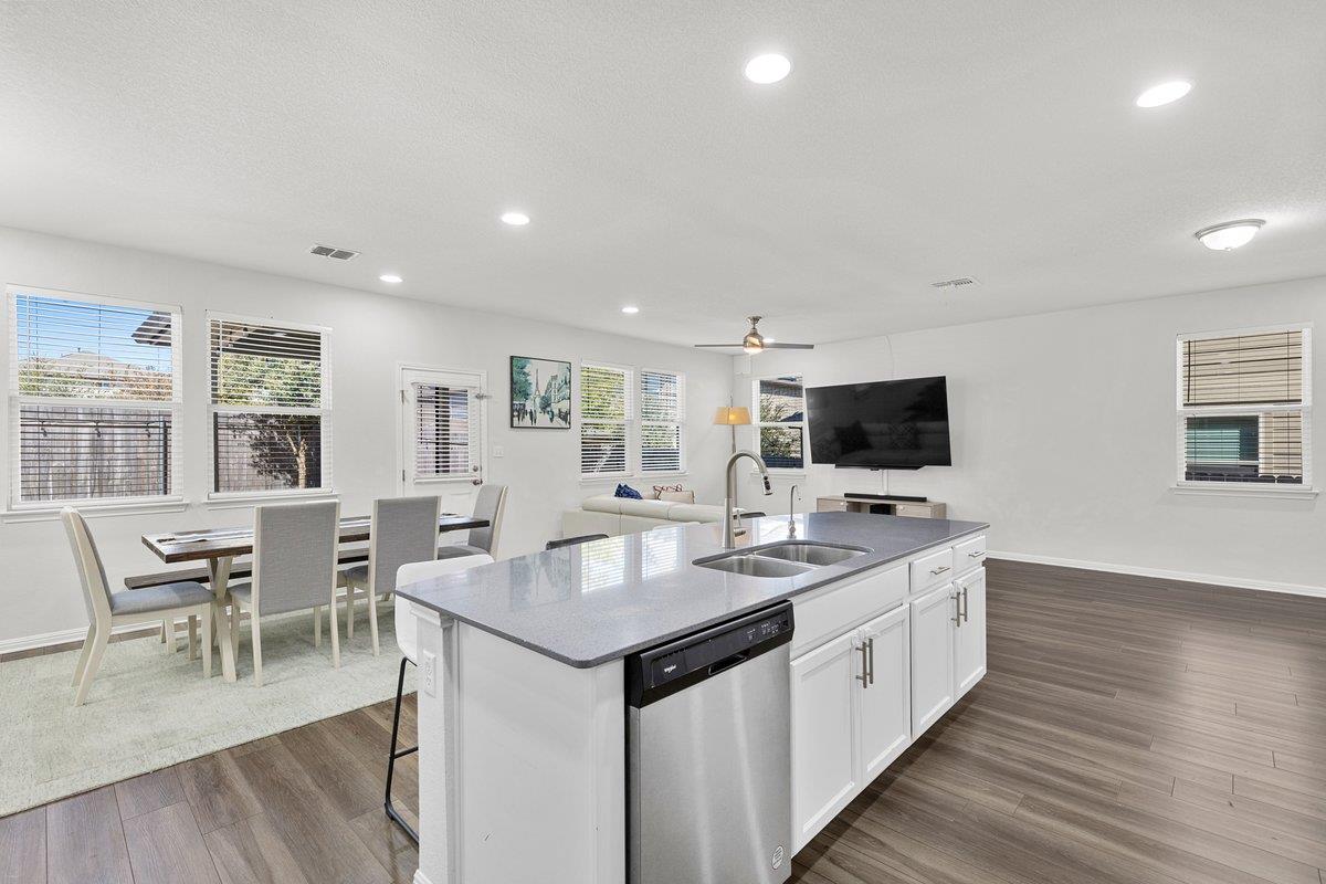 3201 College Park Dr # 21, Round Rock, TX 78665