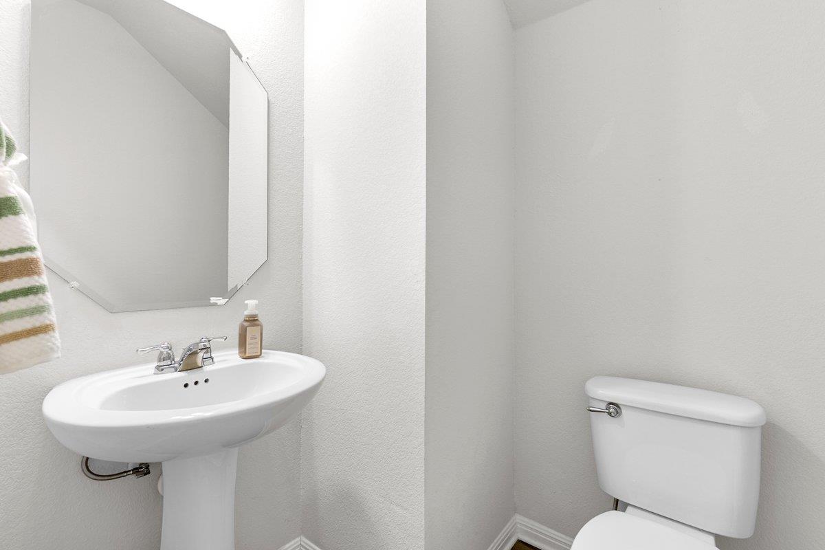 3201 College Park Dr # 21, Round Rock, TX 78665