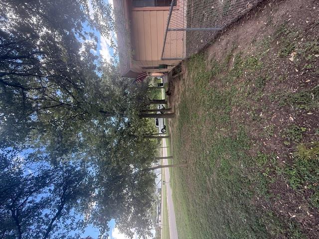 910 E Avenue I, Lampasas, TX 76550