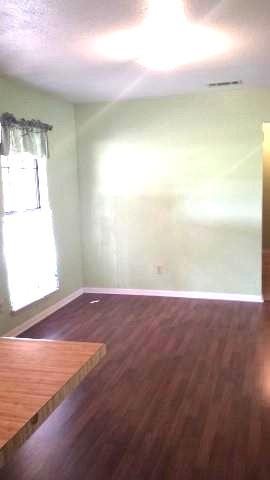 910 E Avenue I, Lampasas, TX 76550