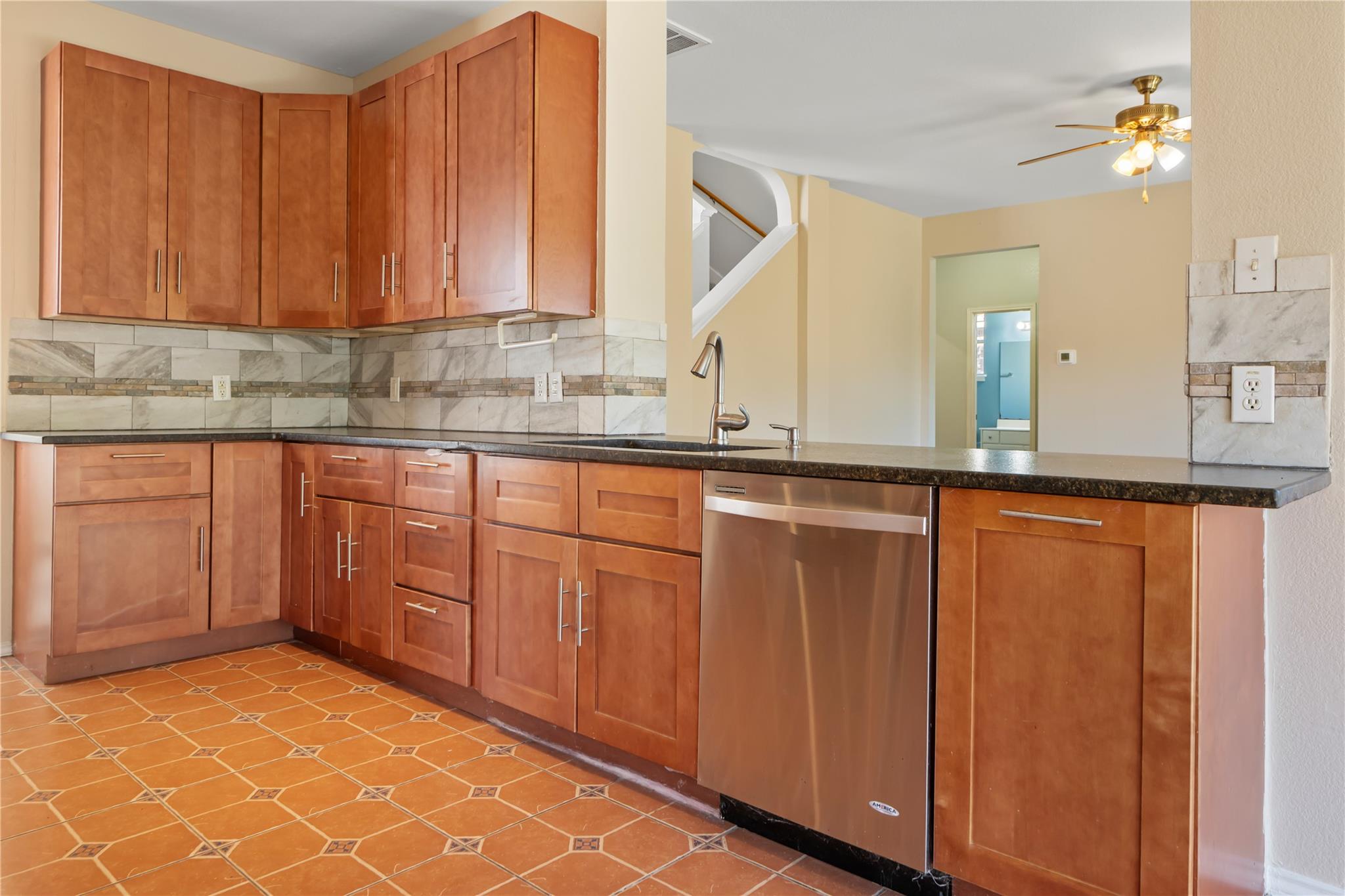 2306 Hayfield Sq, Pflugerville, TX 78660