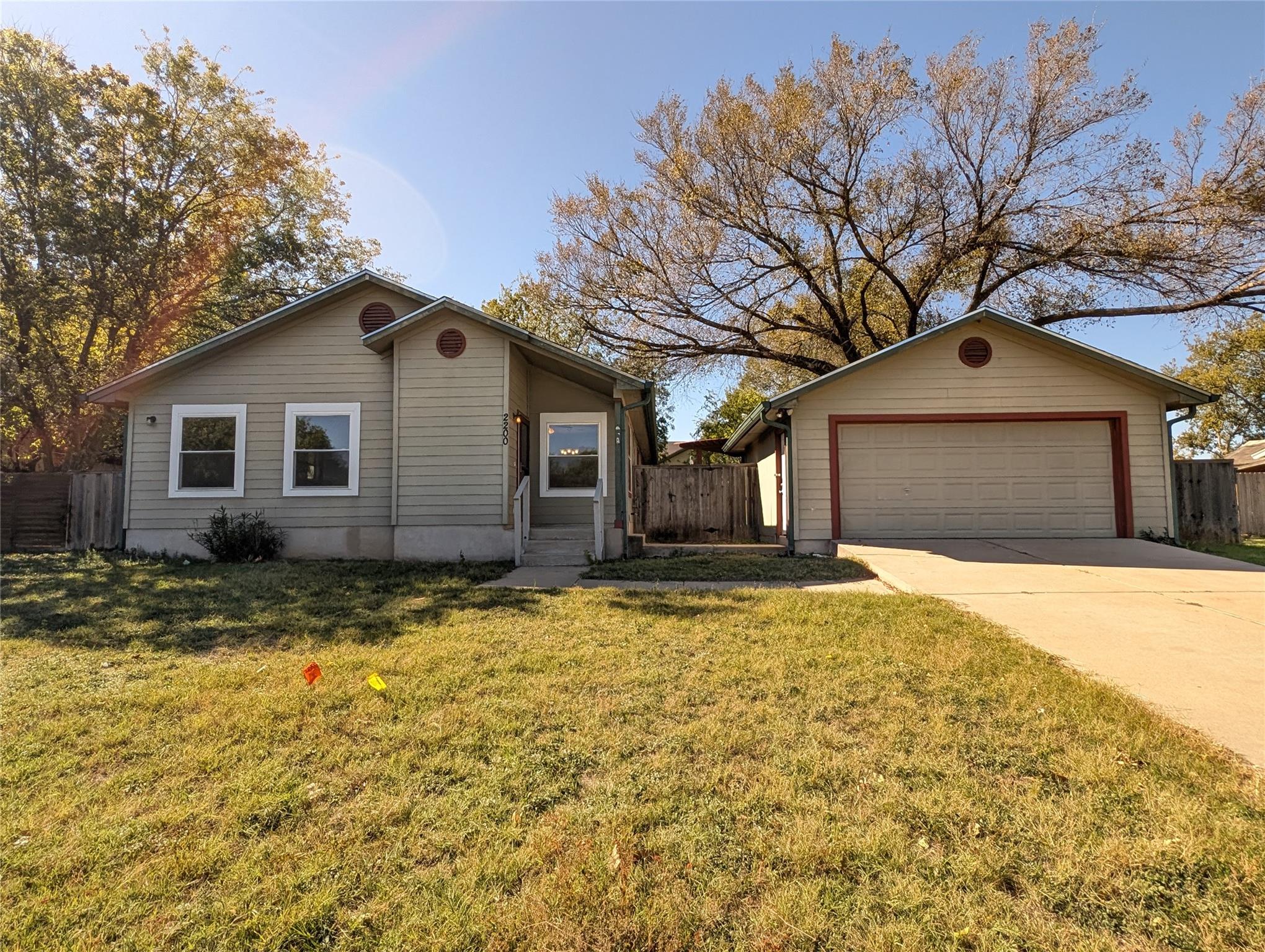 2200 Magnolia Dr, Round Rock, TX 78664