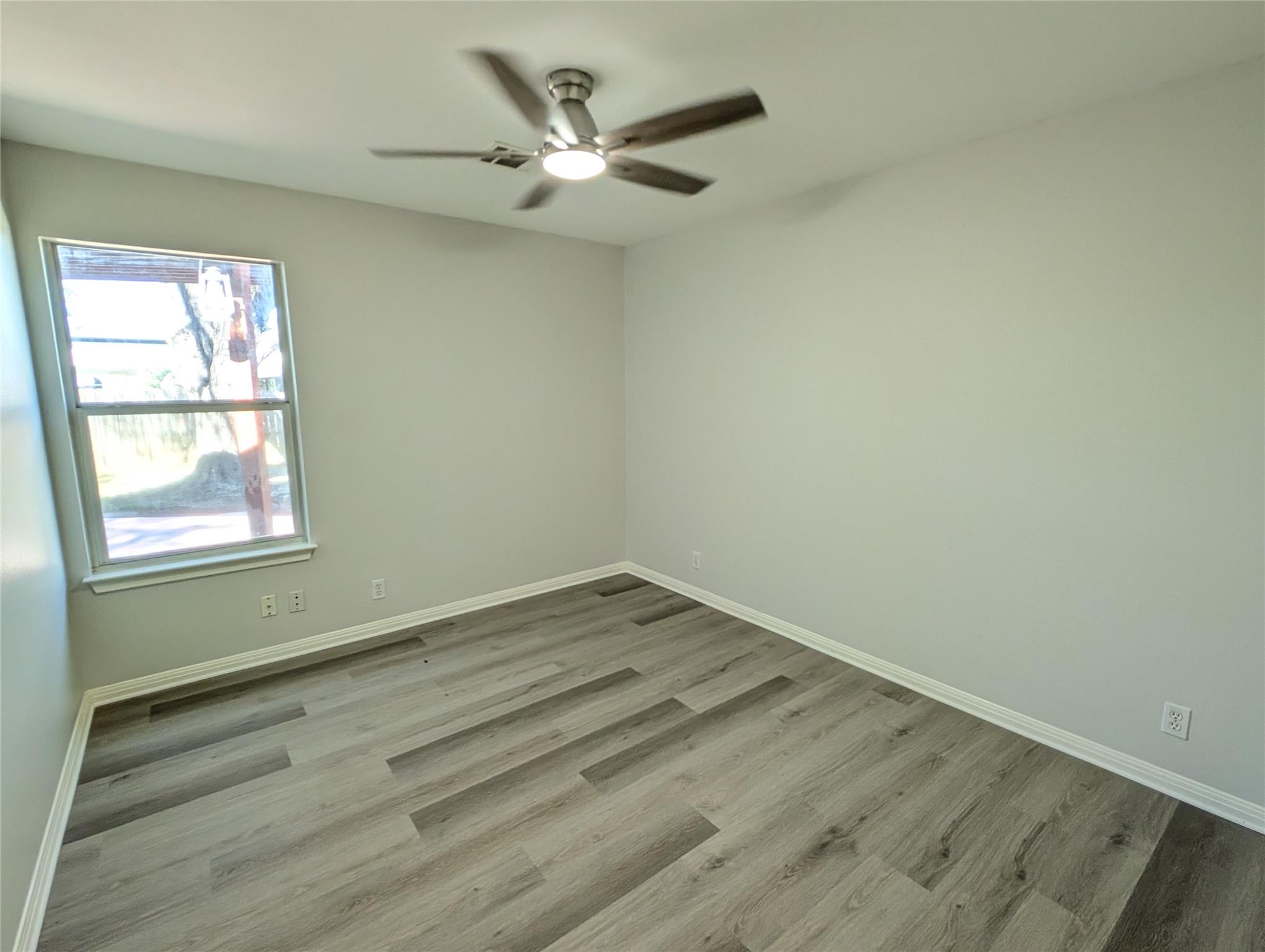 2200 Magnolia Dr, Round Rock, TX 78664