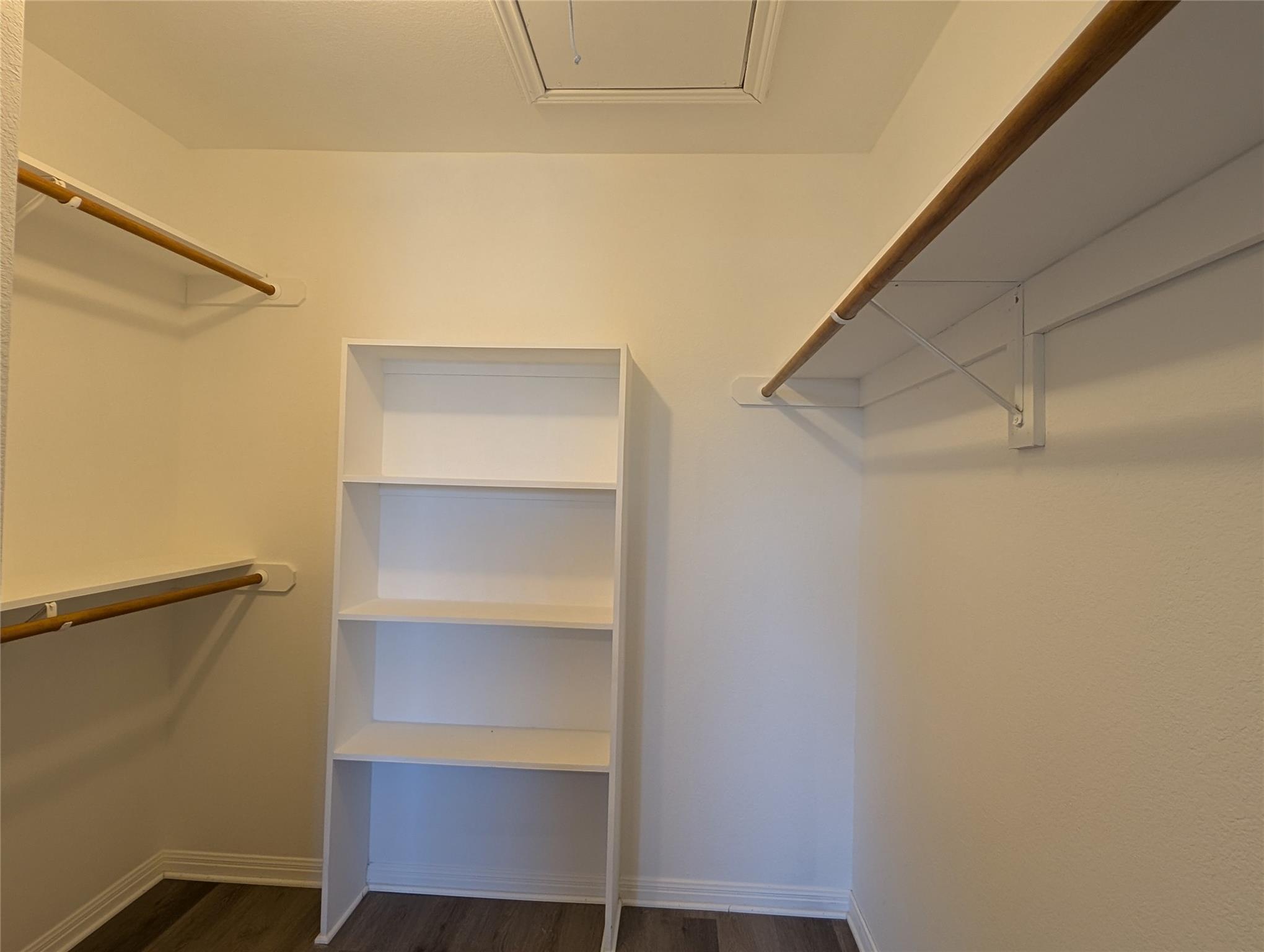 2200 Magnolia Dr, Round Rock, TX 78664