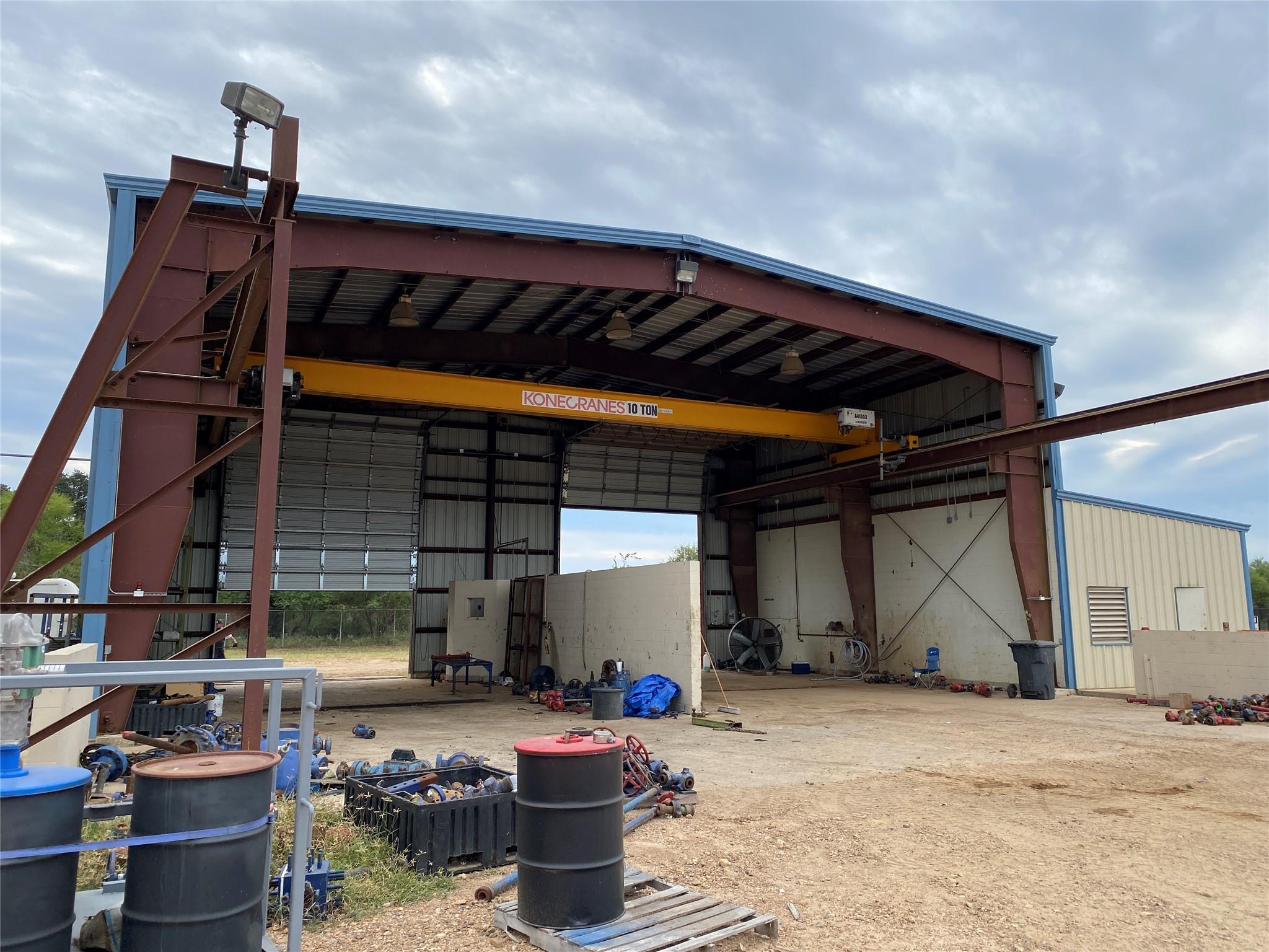 3547 Fm 236 Highway, Victoria, TX 77905