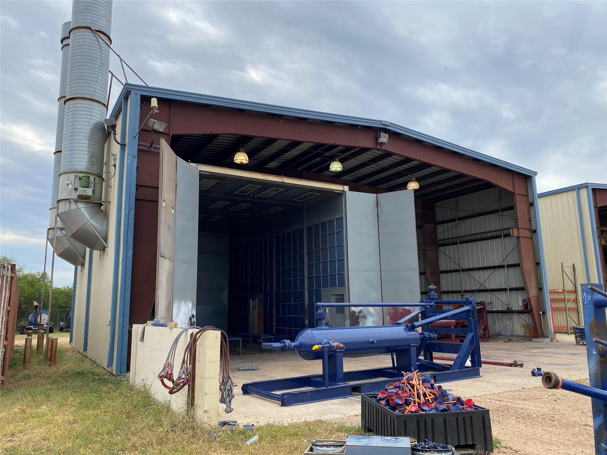 3547 Fm 236 Highway, Victoria, TX 77905