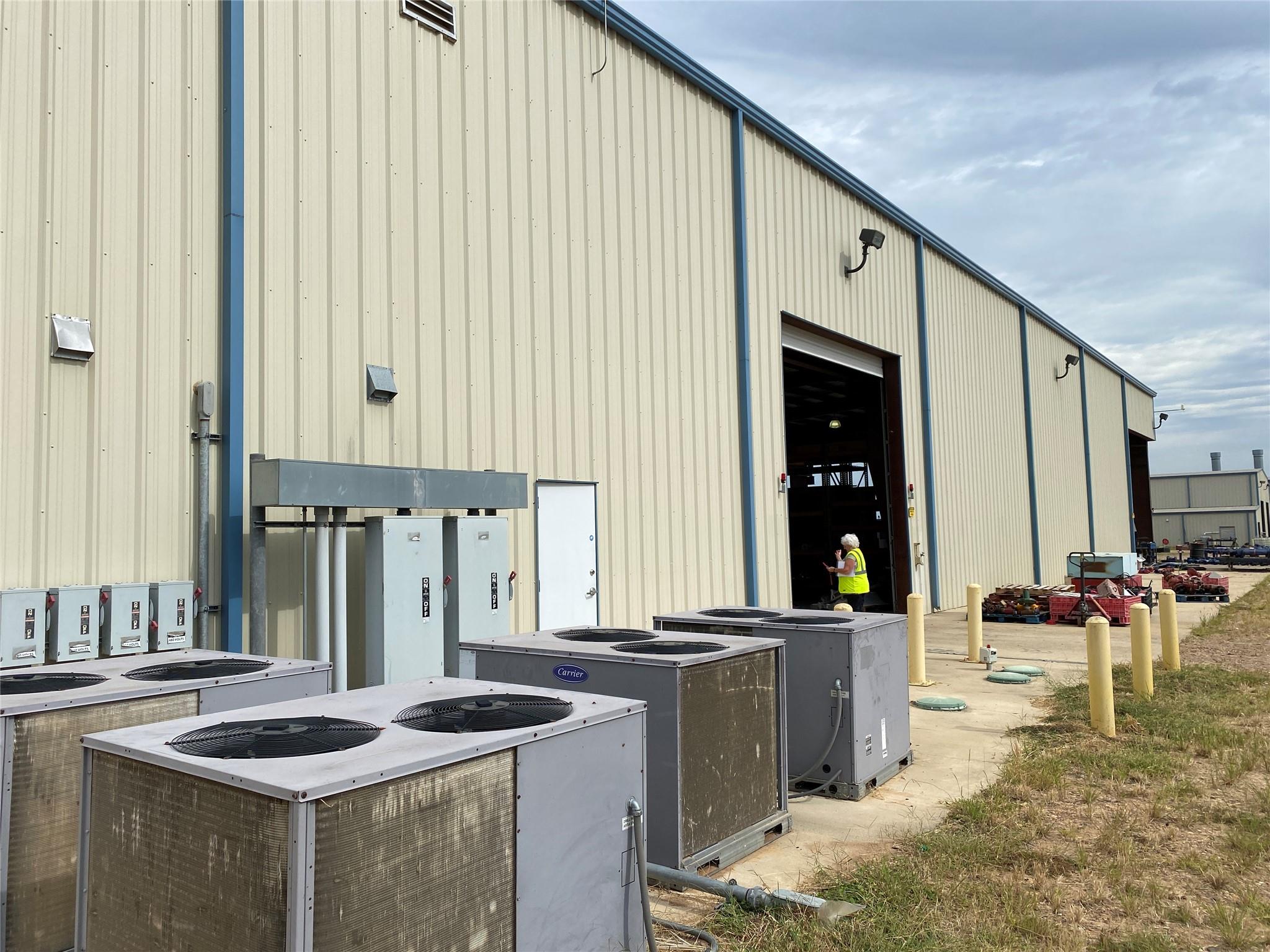 3547 Fm 236 Highway, Victoria, TX 77905