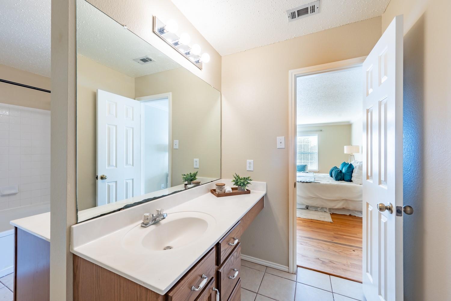 2017 Carriage Club Dr, Cedar Park, TX 78613