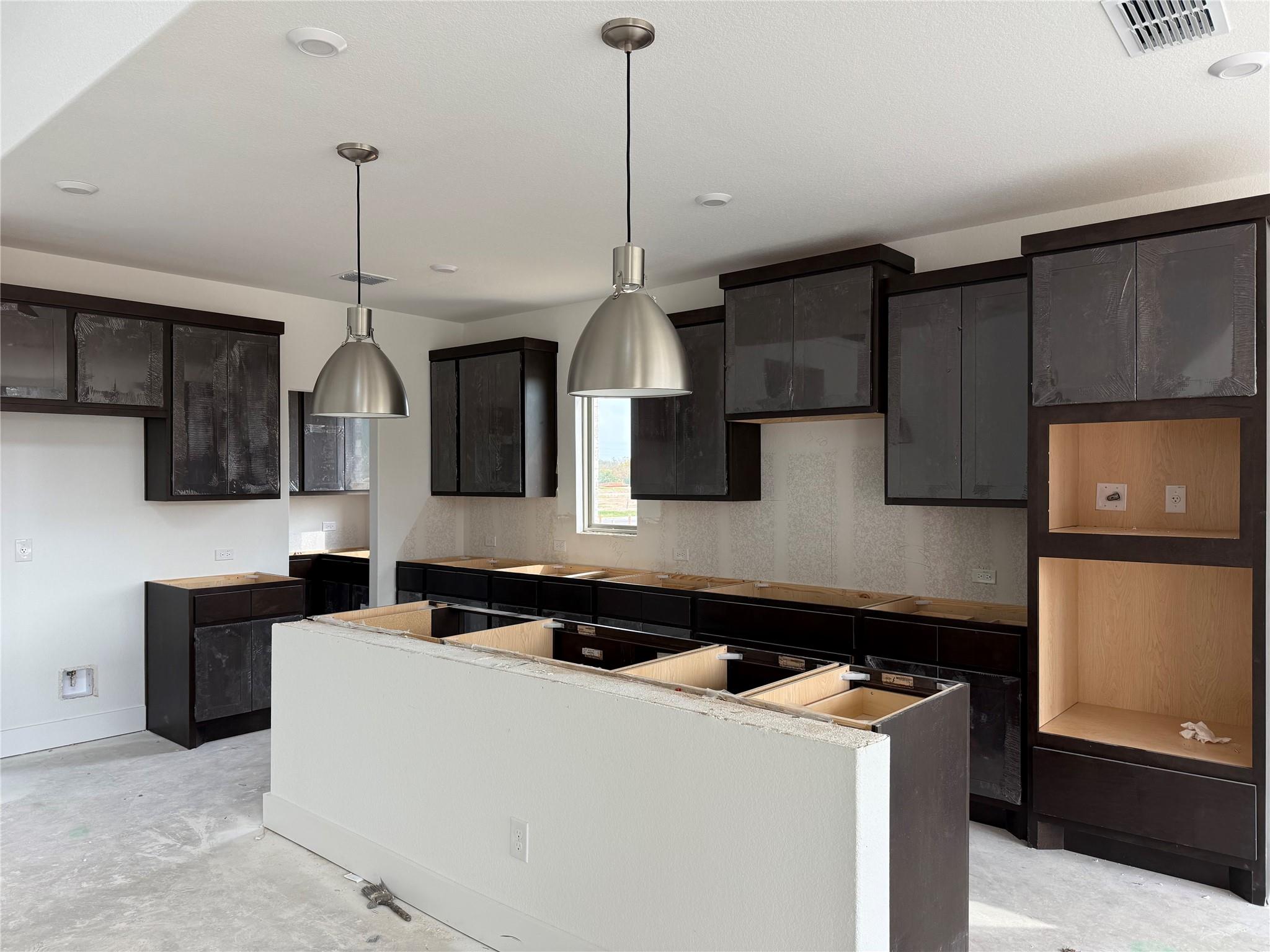 2241 Sarabanda St, Round Rock, TX 78681