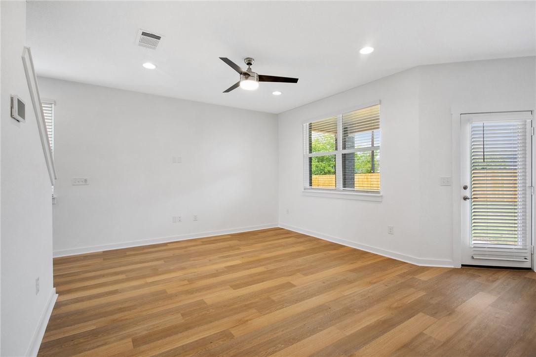 1029 Winnsboro Loop, Round Rock, TX 78664