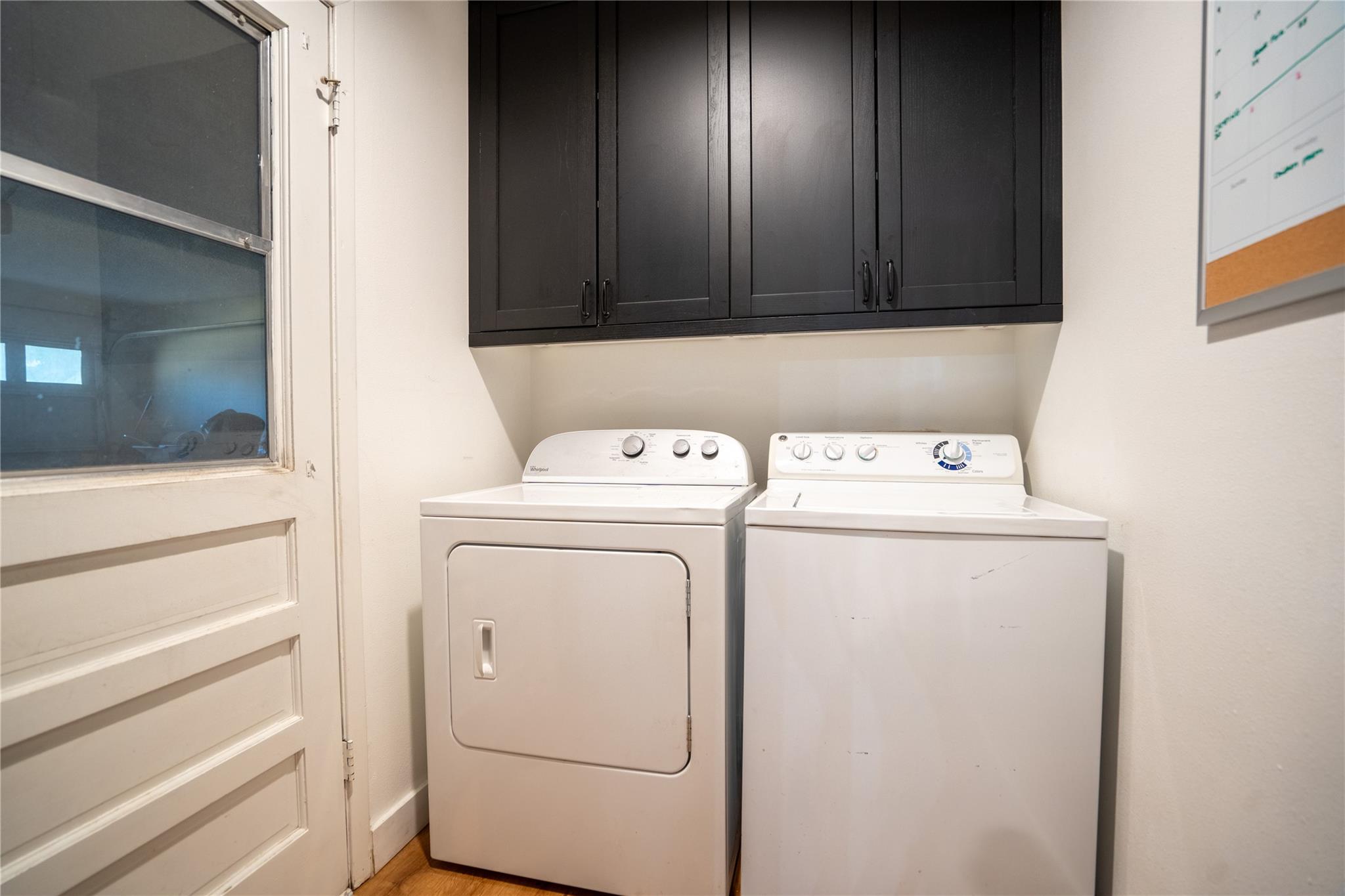 2102 KENT St, Taylor, TX 76574