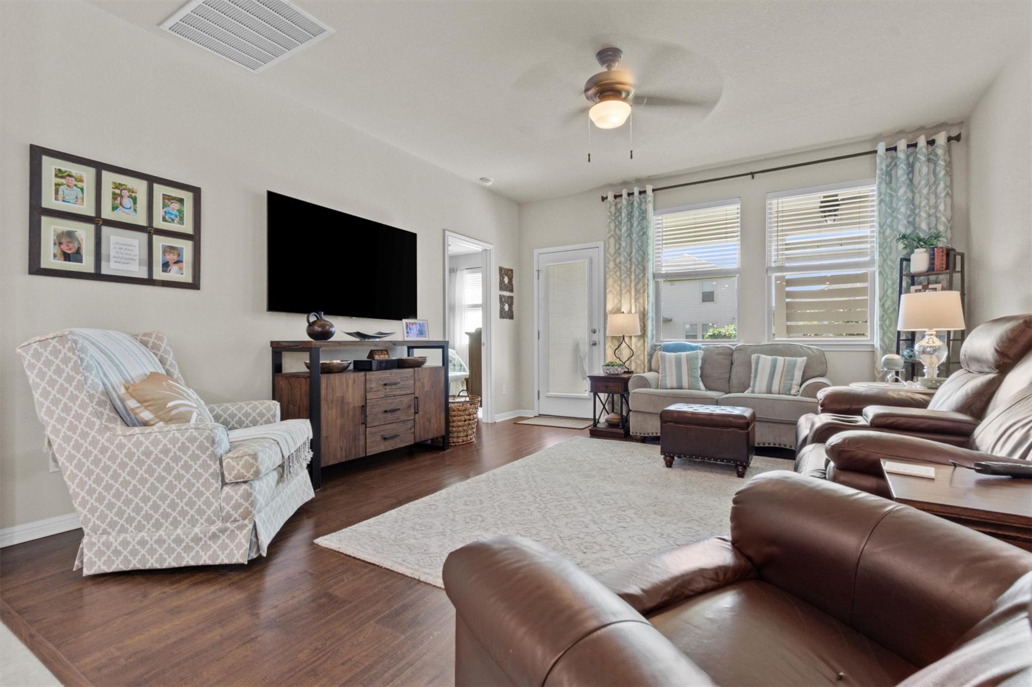 109 Mountain Valley St, Georgetown, TX 78628