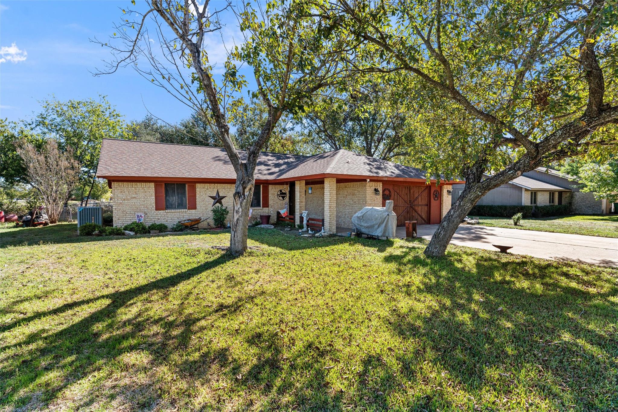 106 Frederick Ln, Thorndale, TX 76577