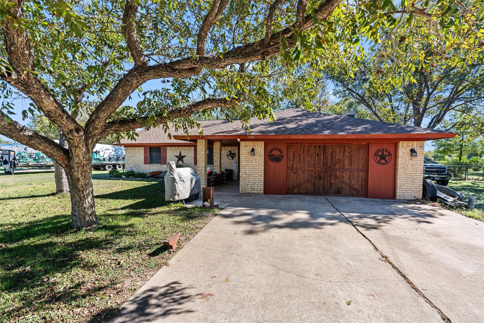 106 Frederick Ln, Thorndale, TX 76577