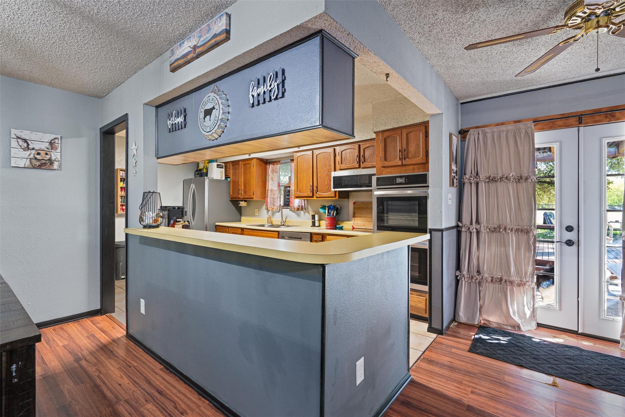 106 Frederick Ln, Thorndale, TX 76577