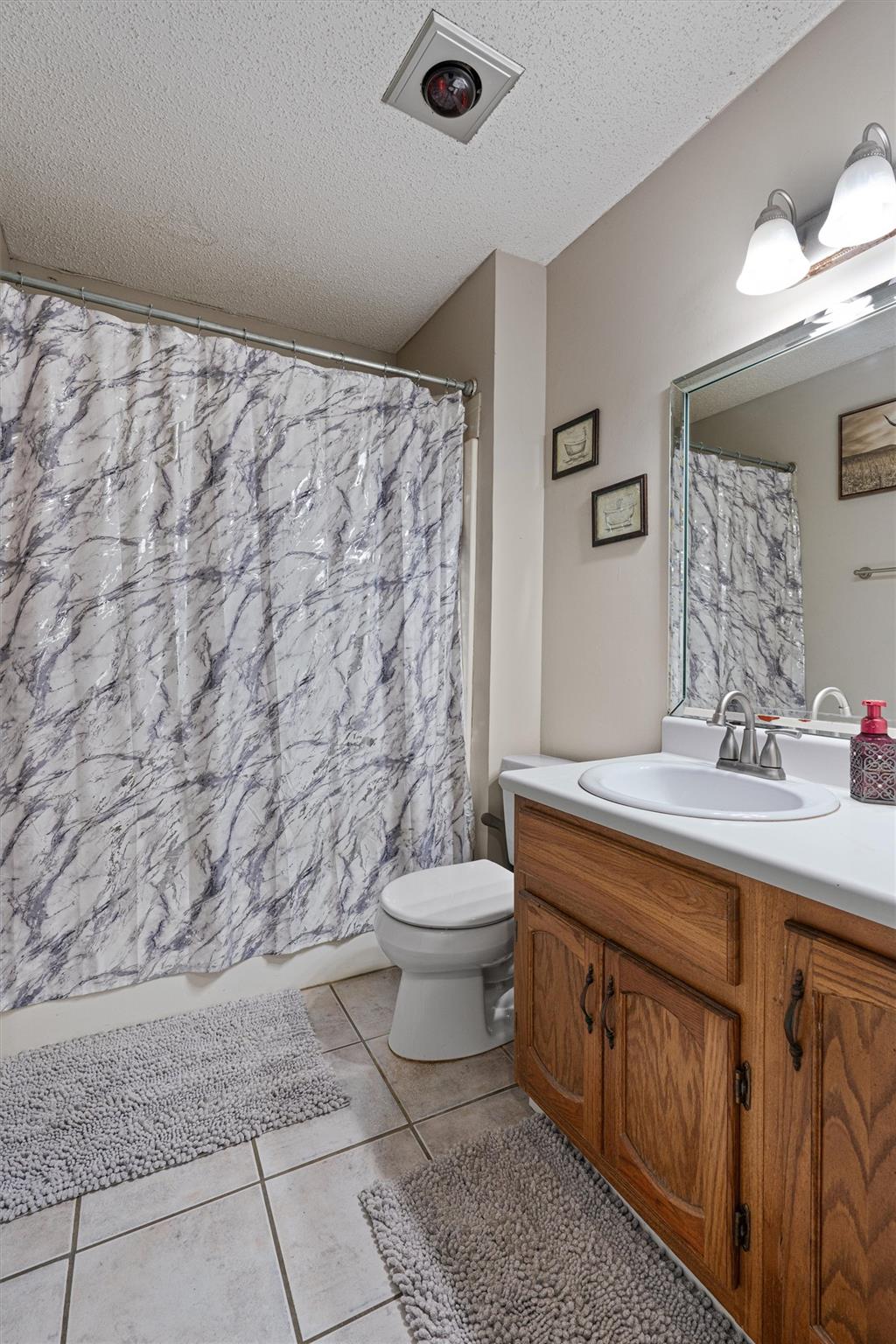 106 Frederick Ln, Thorndale, TX 76577