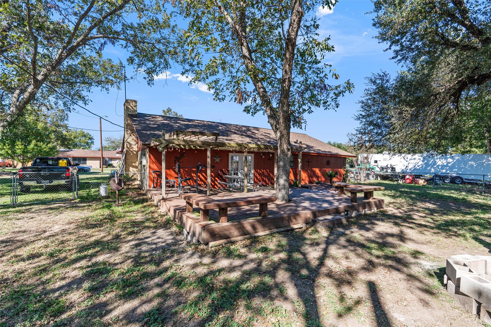 106 Frederick Ln, Thorndale, TX 76577