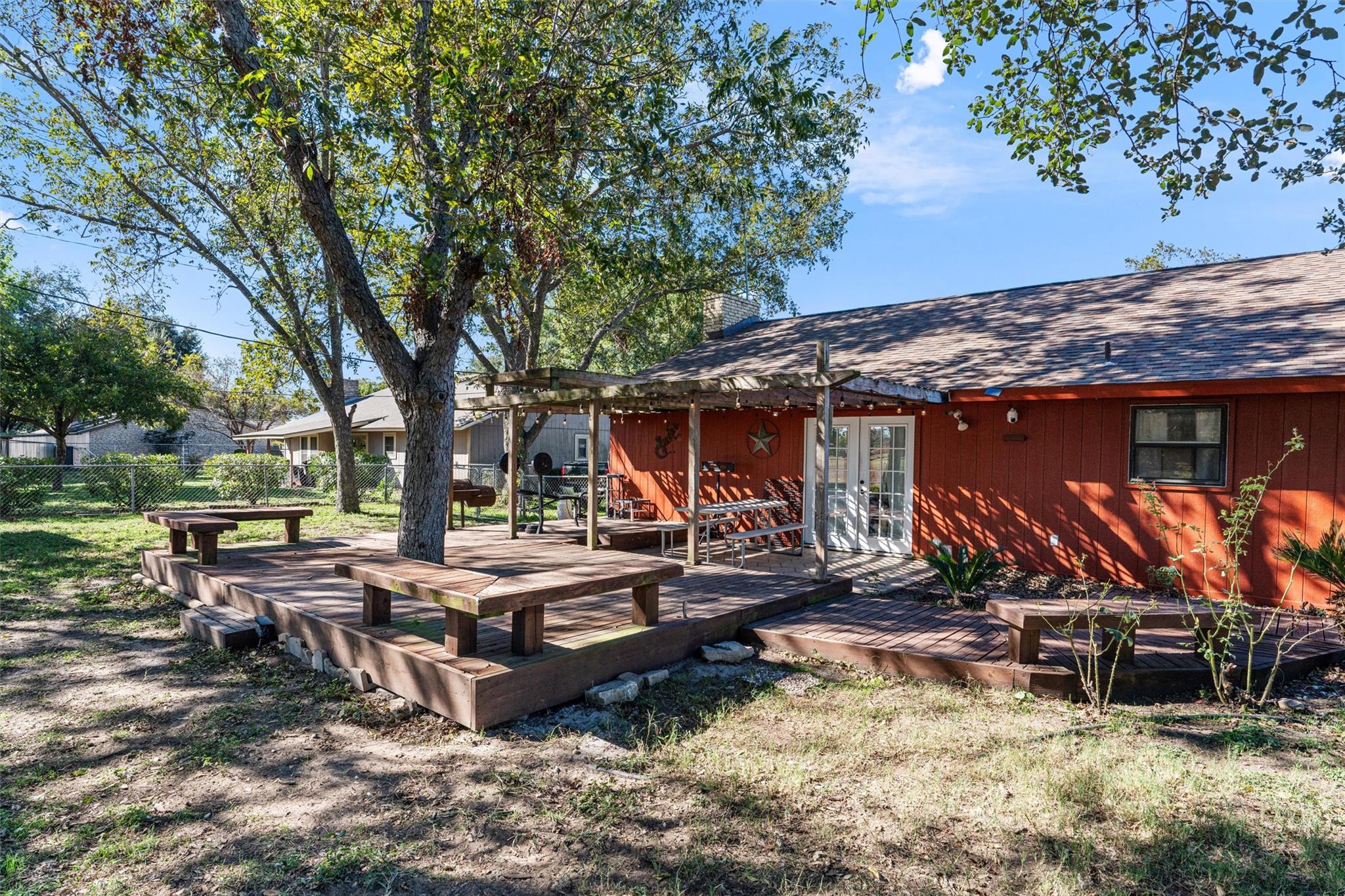 106 Frederick Ln, Thorndale, TX 76577