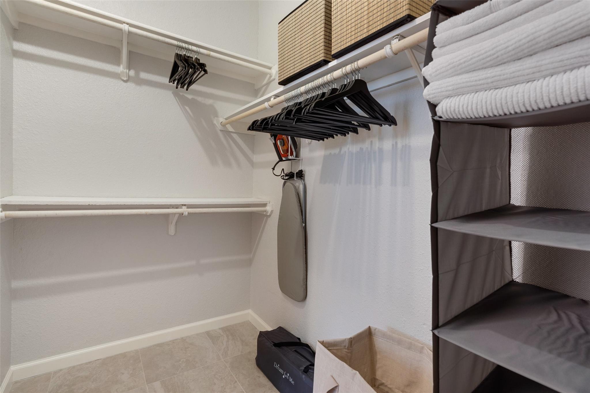 12049 Lincolnshire Dr, Austin, TX 78758