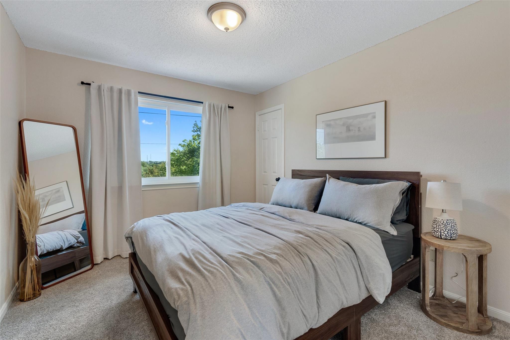 12049 Lincolnshire Dr, Austin, TX 78758