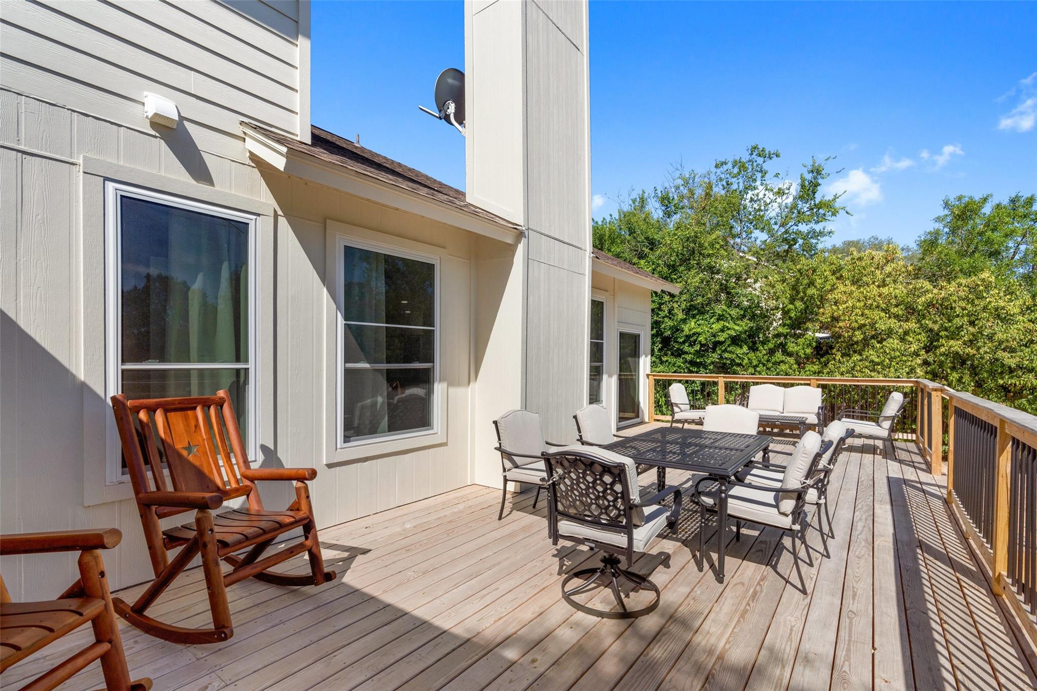 12049 Lincolnshire Dr, Austin, TX 78758