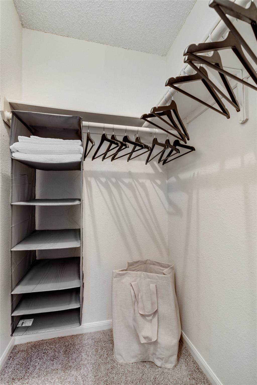 12049 Lincolnshire Dr, Austin, TX 78758