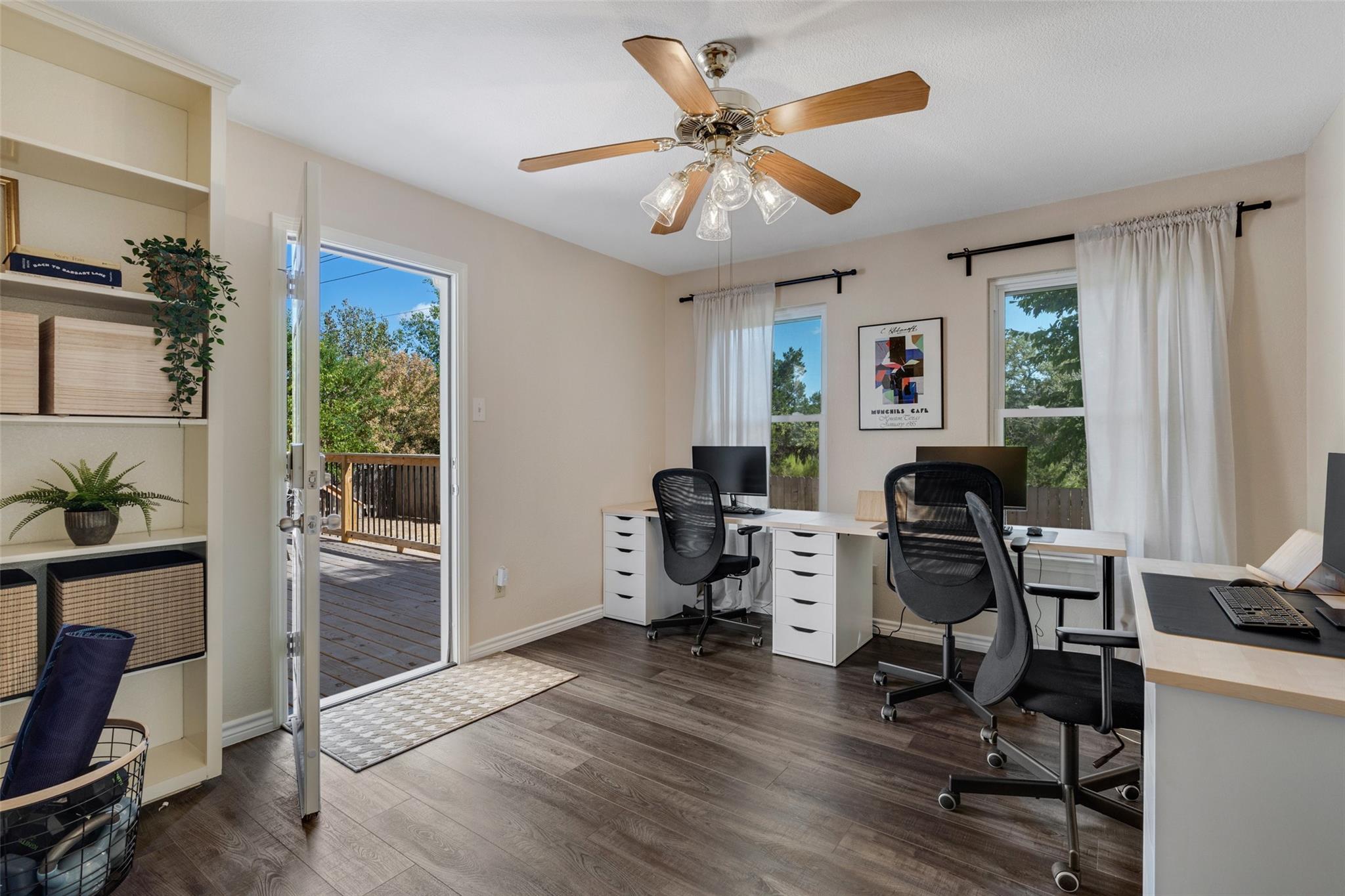 12049 Lincolnshire Dr, Austin, TX 78758