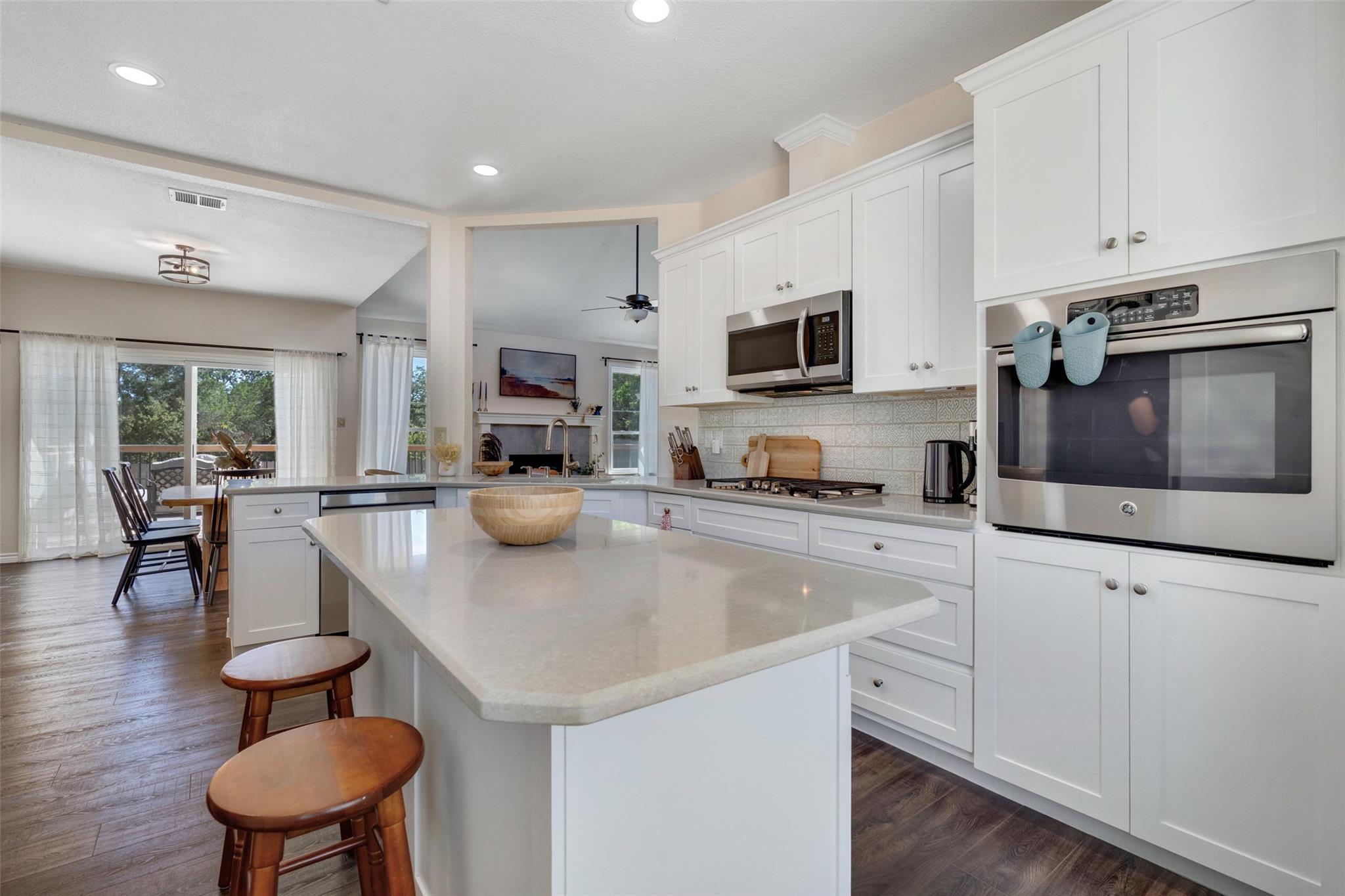 12049 Lincolnshire Dr, Austin, TX 78758