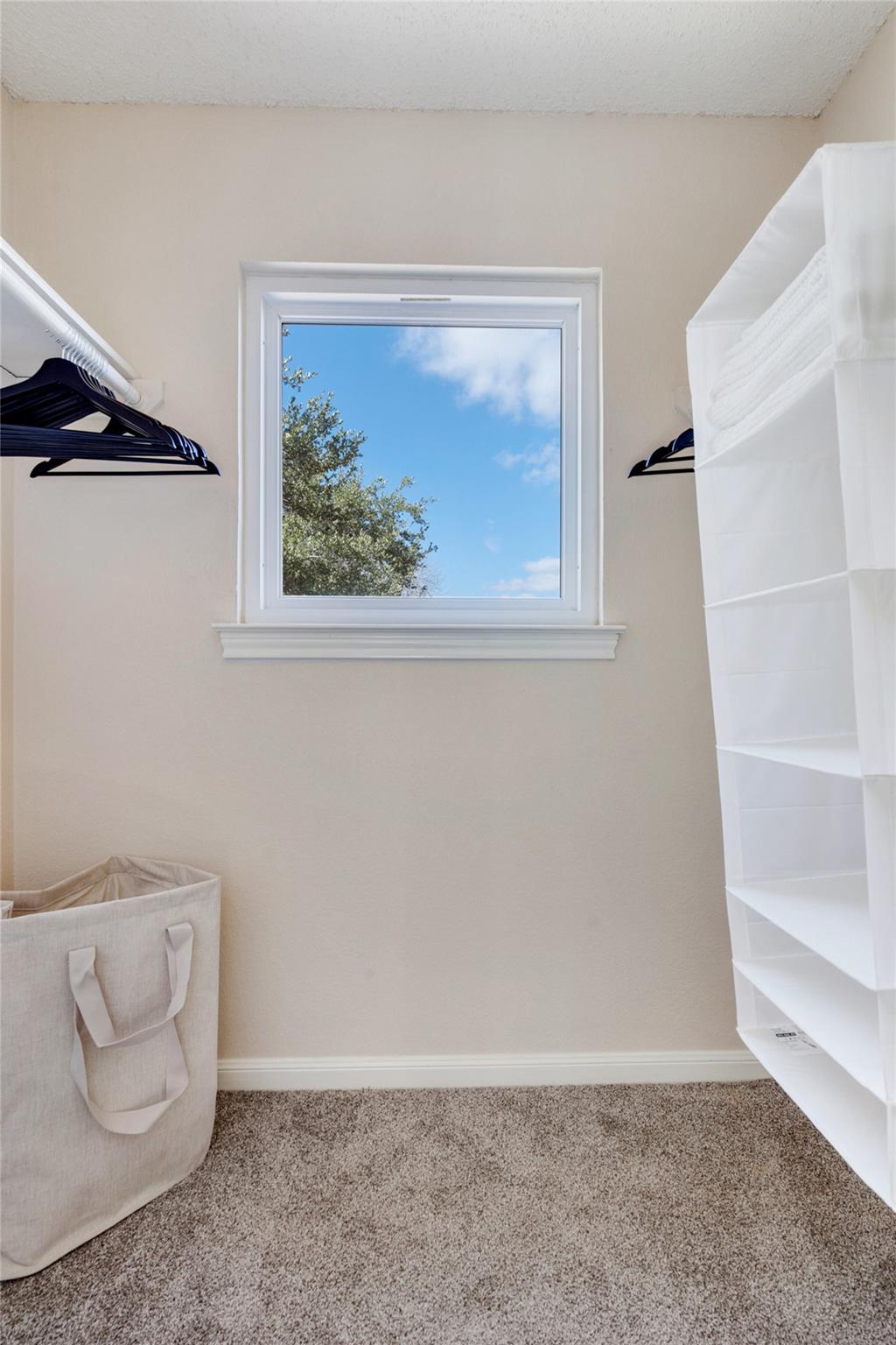 12049 Lincolnshire Dr, Austin, TX 78758