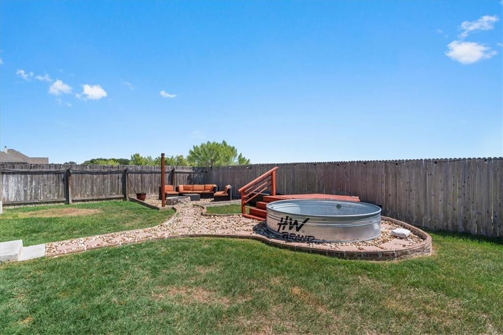 1104 Hillrose Dr, Leander, TX 78641