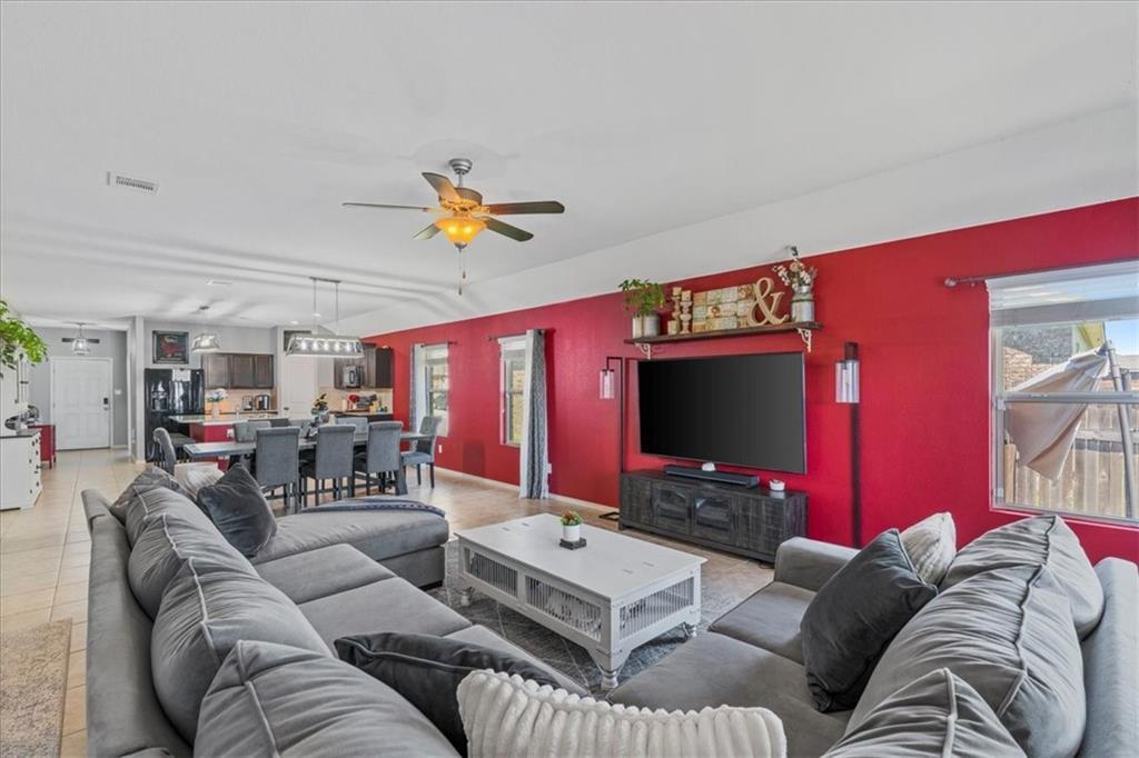 1104 Hillrose Dr, Leander, TX 78641