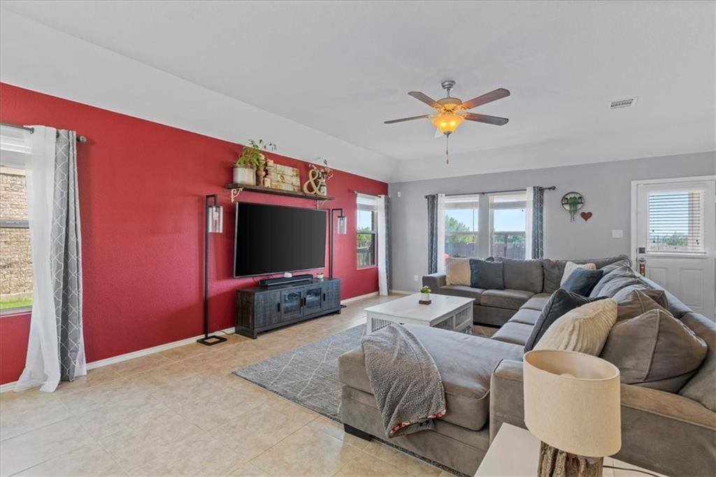 1104 Hillrose Dr, Leander, TX 78641