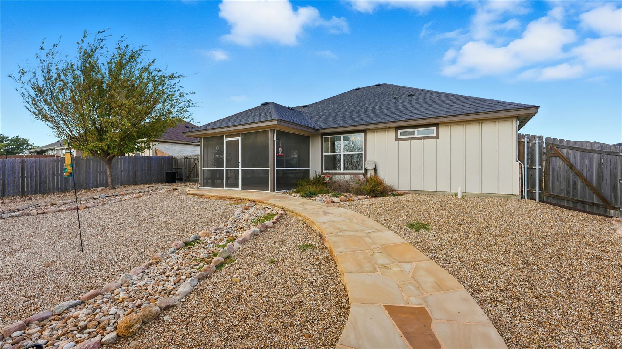 109 Elmer Ave, Burnet, TX 78611