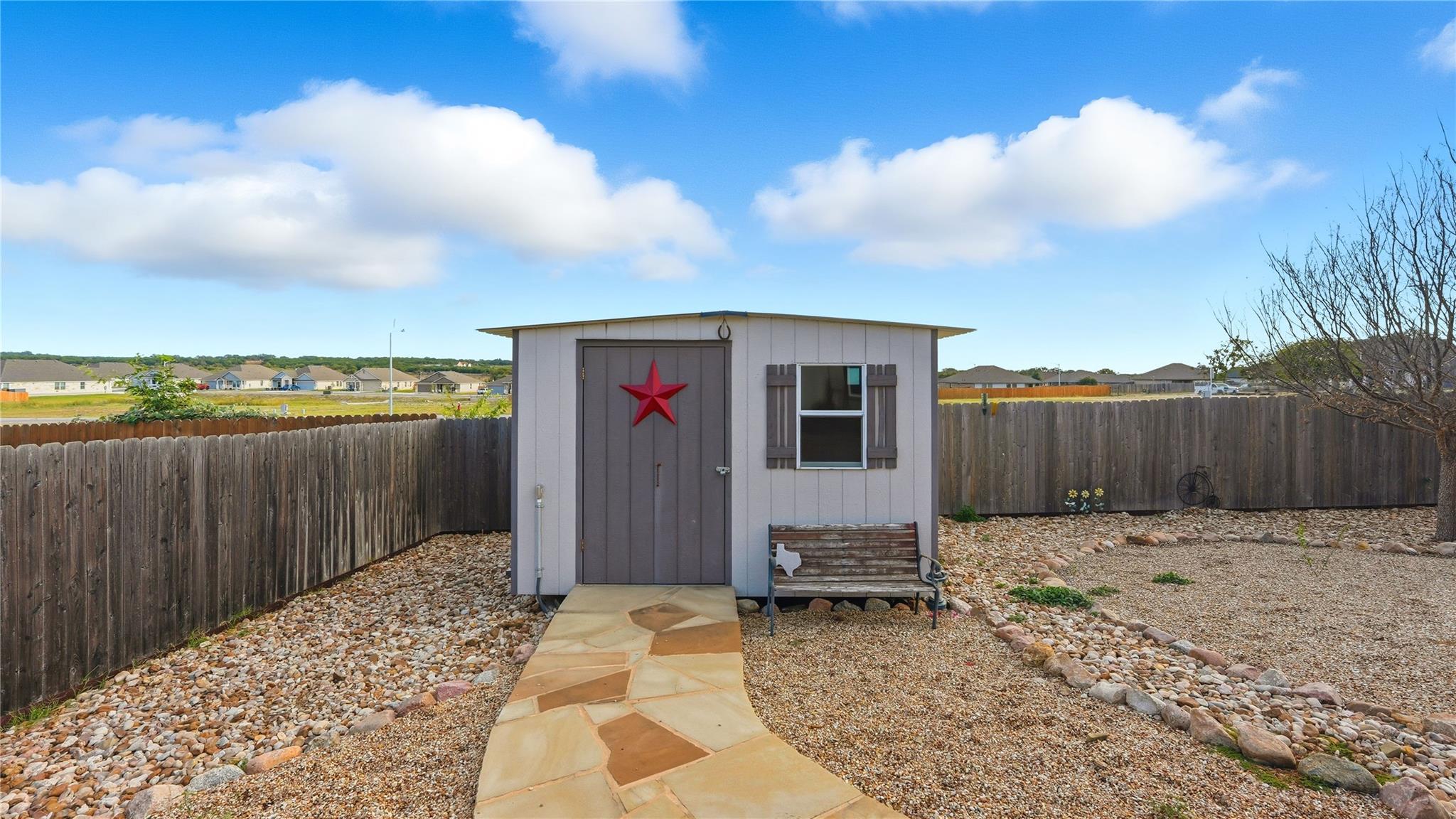 109 Elmer Ave, Burnet, TX 78611