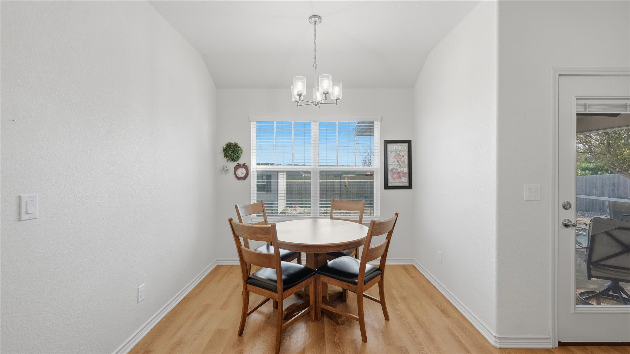 109 Elmer Ave, Burnet, TX 78611