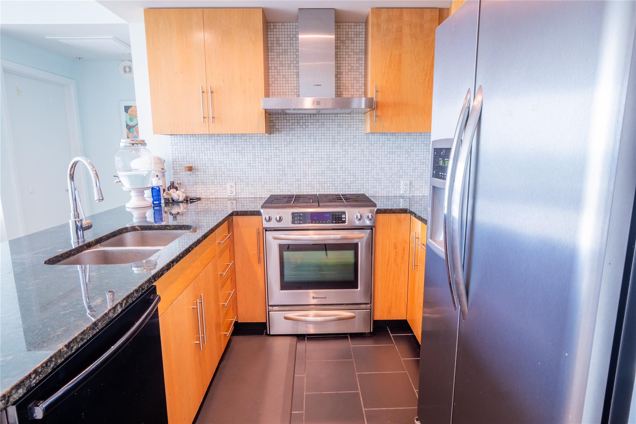 300 Bowie St # 2204, Austin, TX 78703