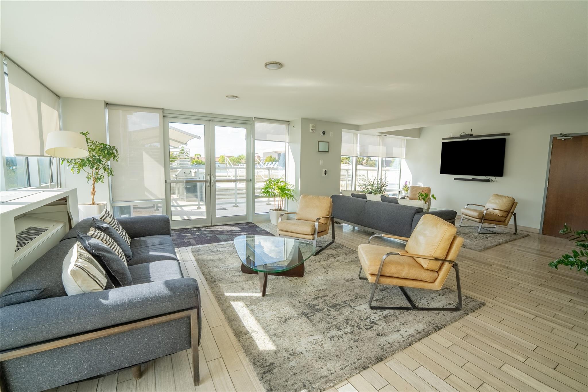 300 Bowie St # 2204, Austin, TX 78703