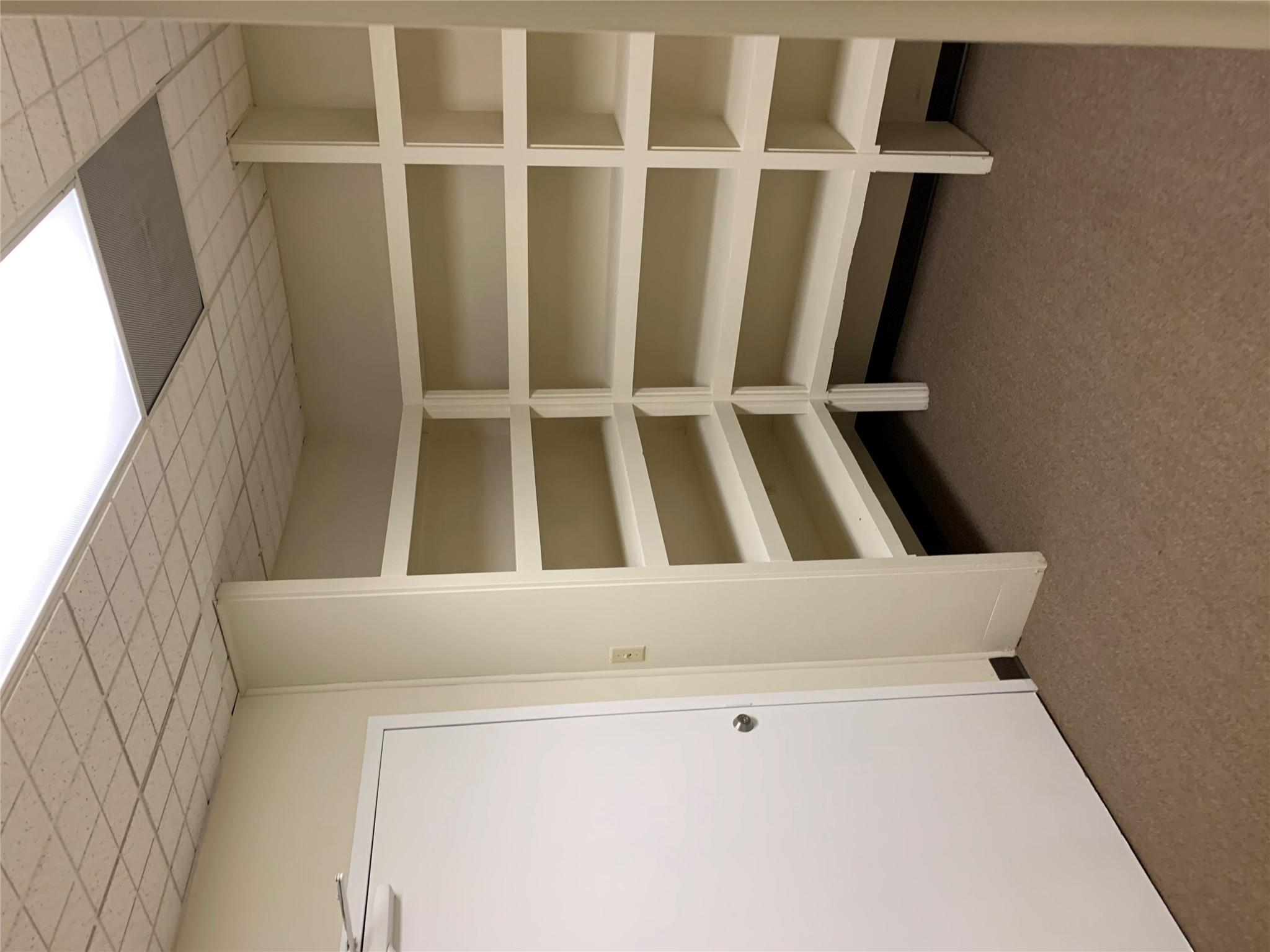 12325 Hymeadow Dr # 201, Austin, TX 78750