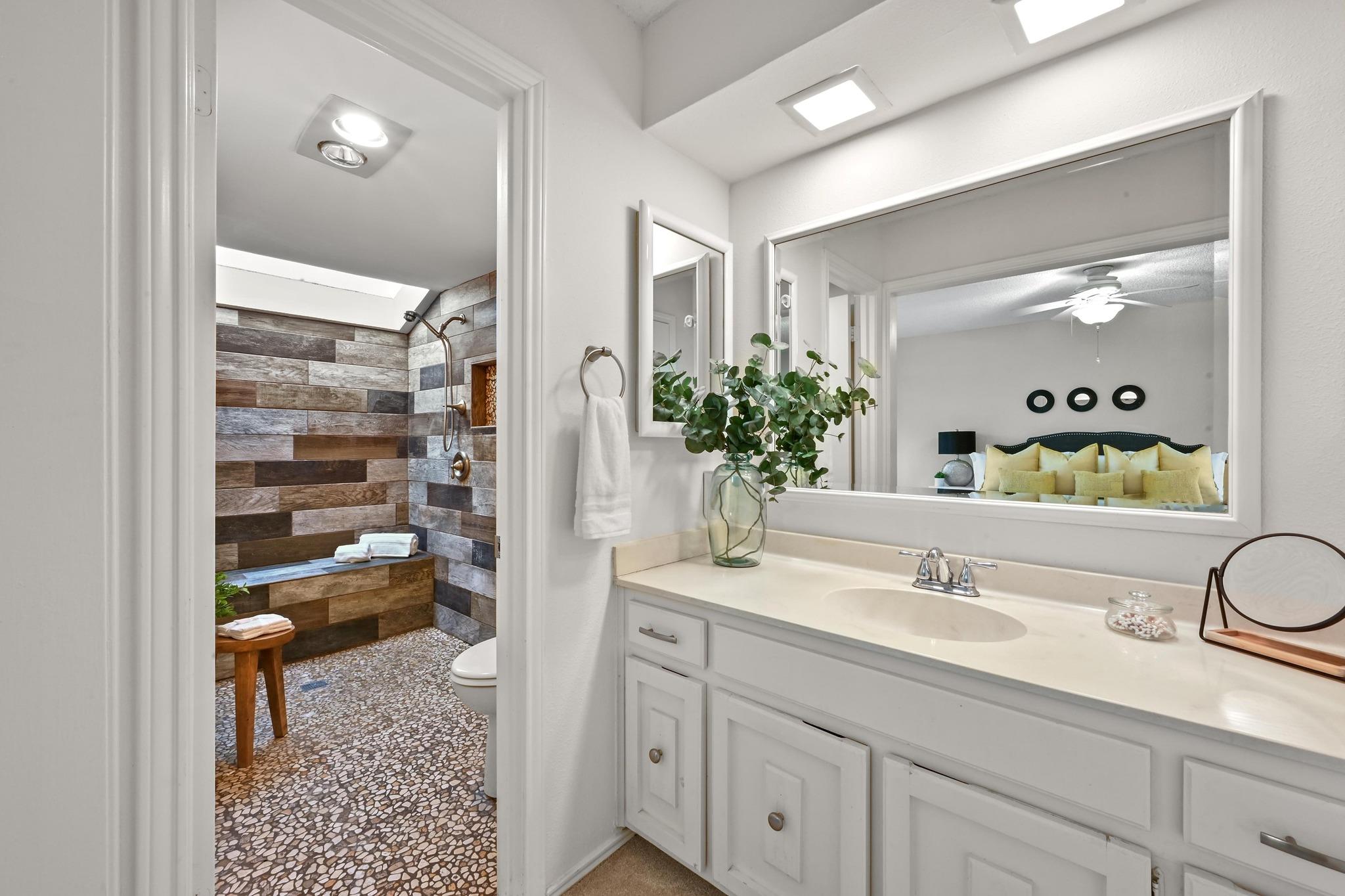 3711 Claburn Dr, Austin, TX 78759