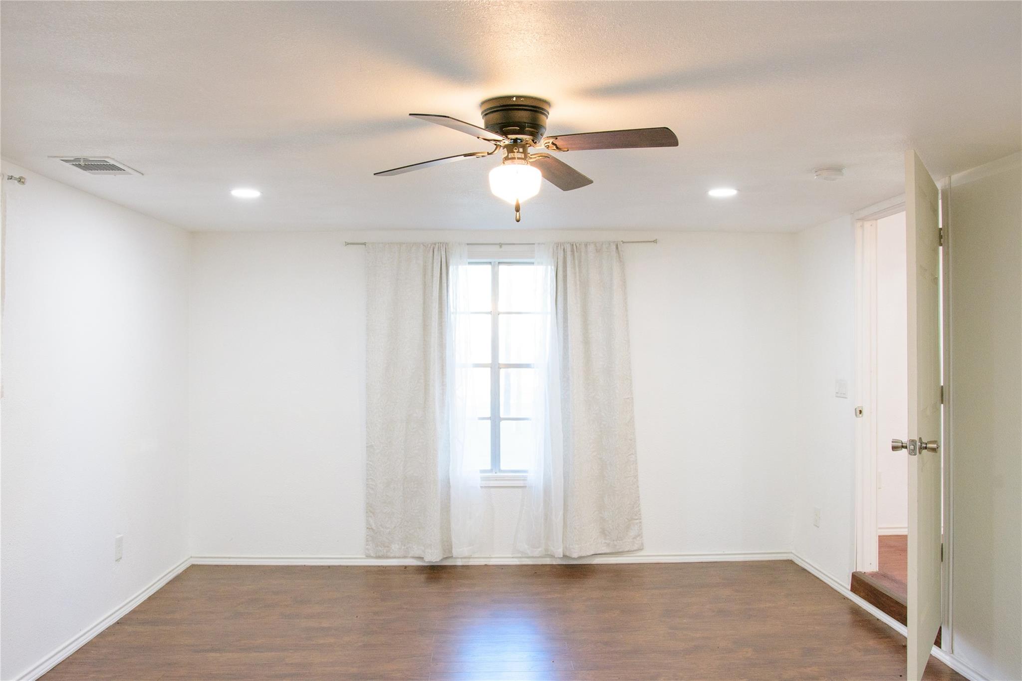 209 County Road 310, Rockdale, TX 76567