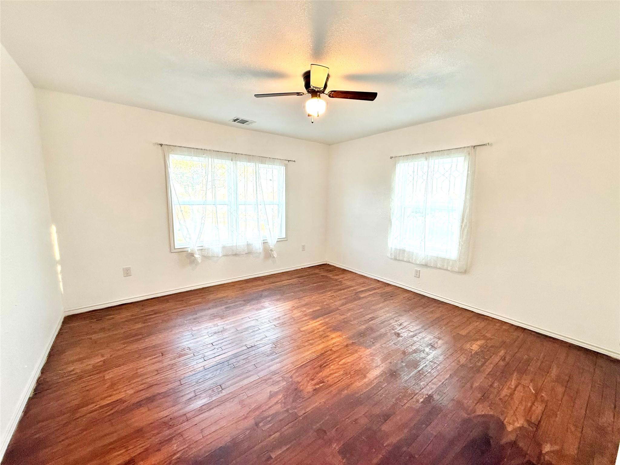 209 County Road 310, Rockdale, TX 76567