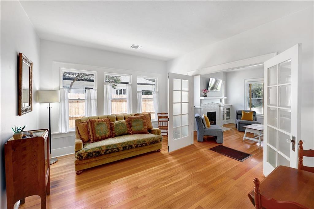 1604 S Main St, Georgetown, TX 78626