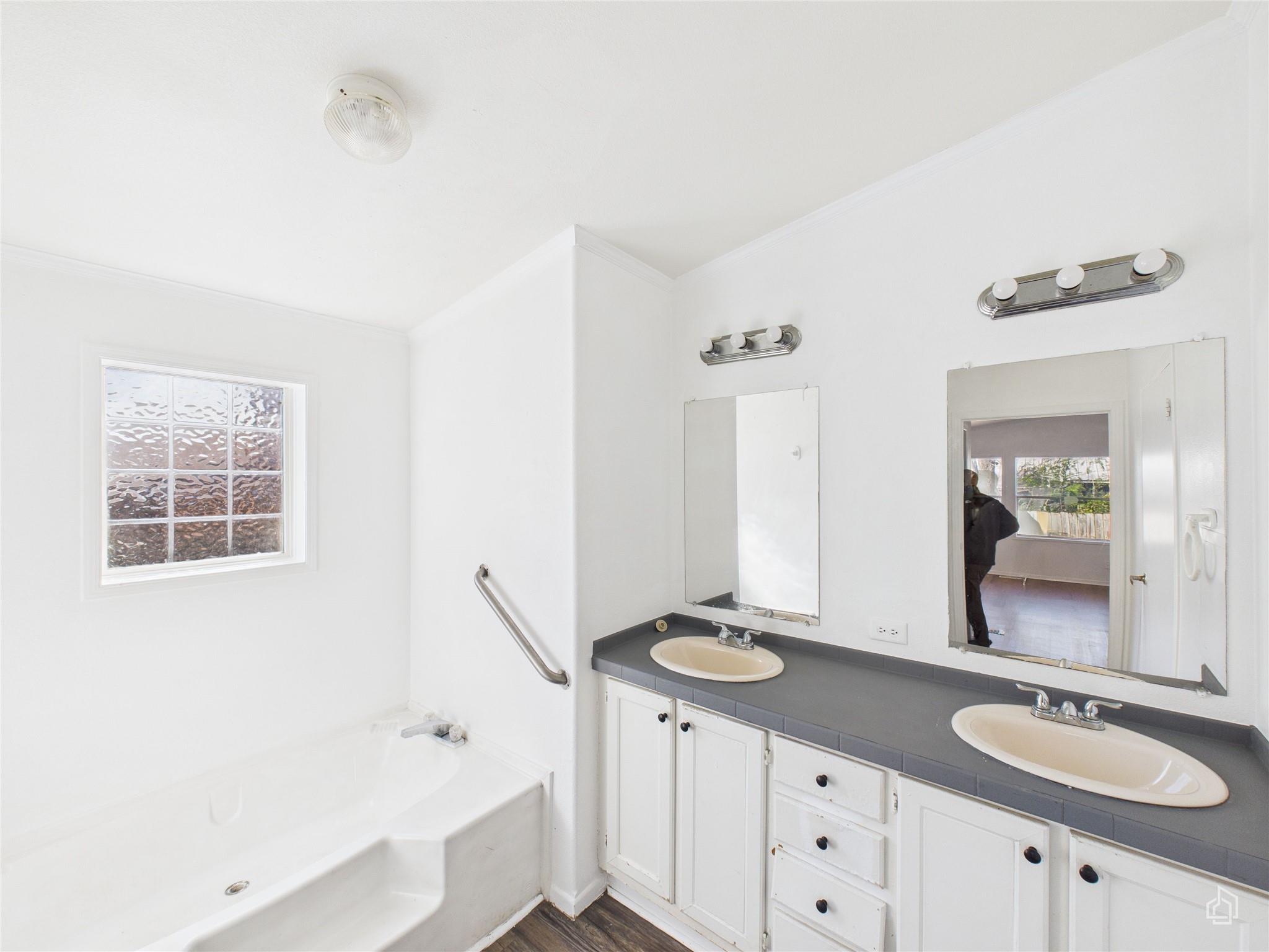 4708 Blue Meadow Dr, Austin, TX 78744