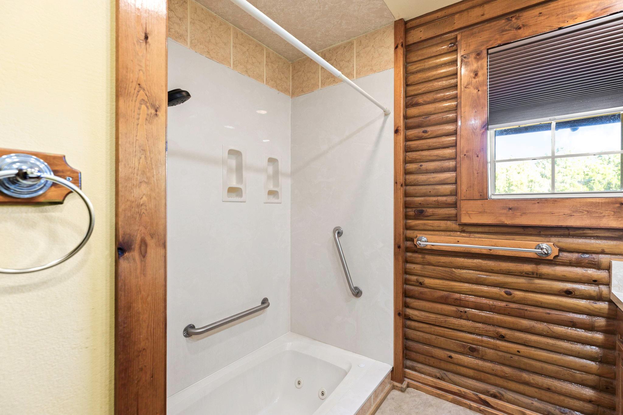 55 County Line Rd, Dale, TX 78616