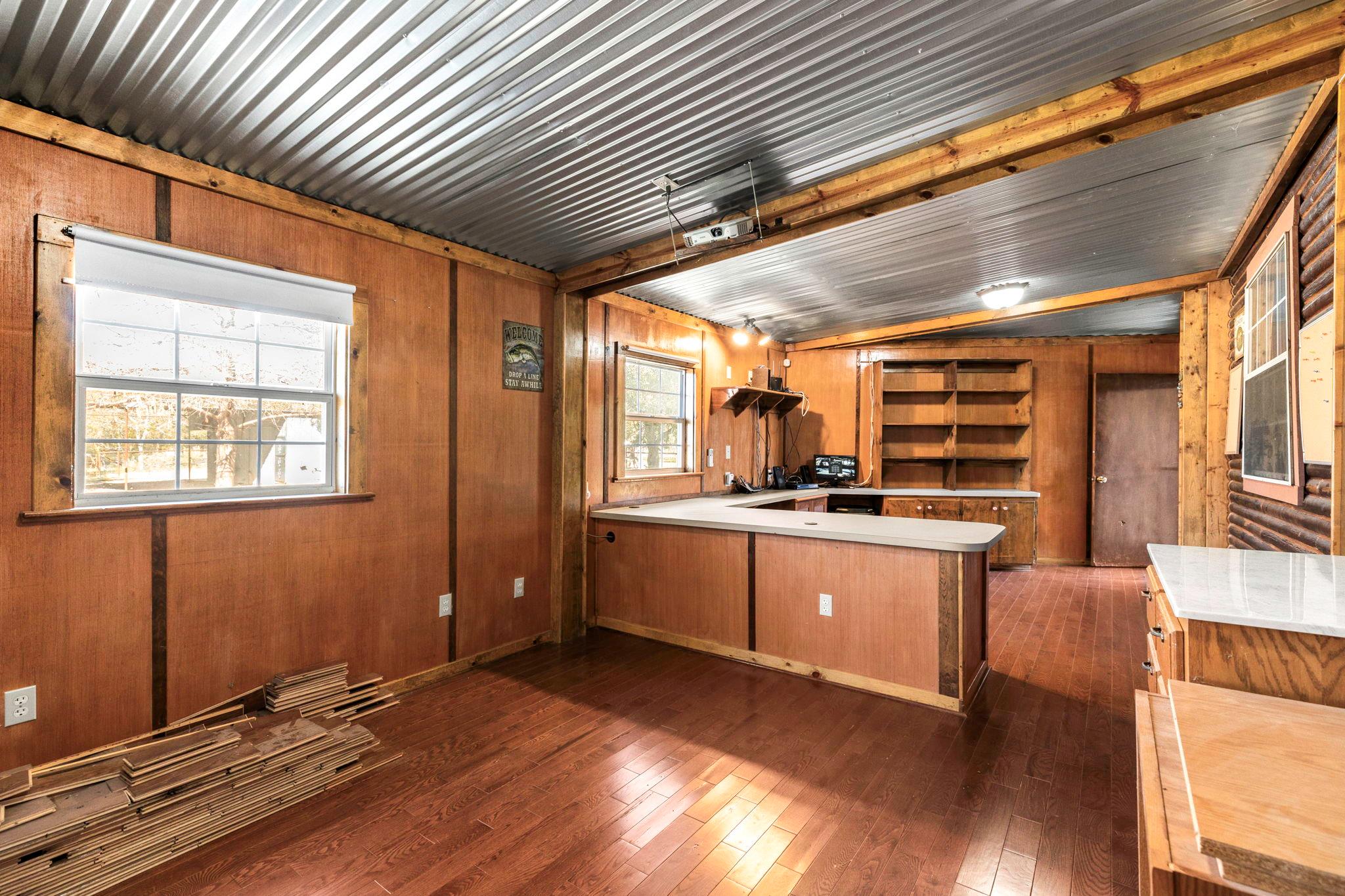 55 County Line Rd, Dale, TX 78616