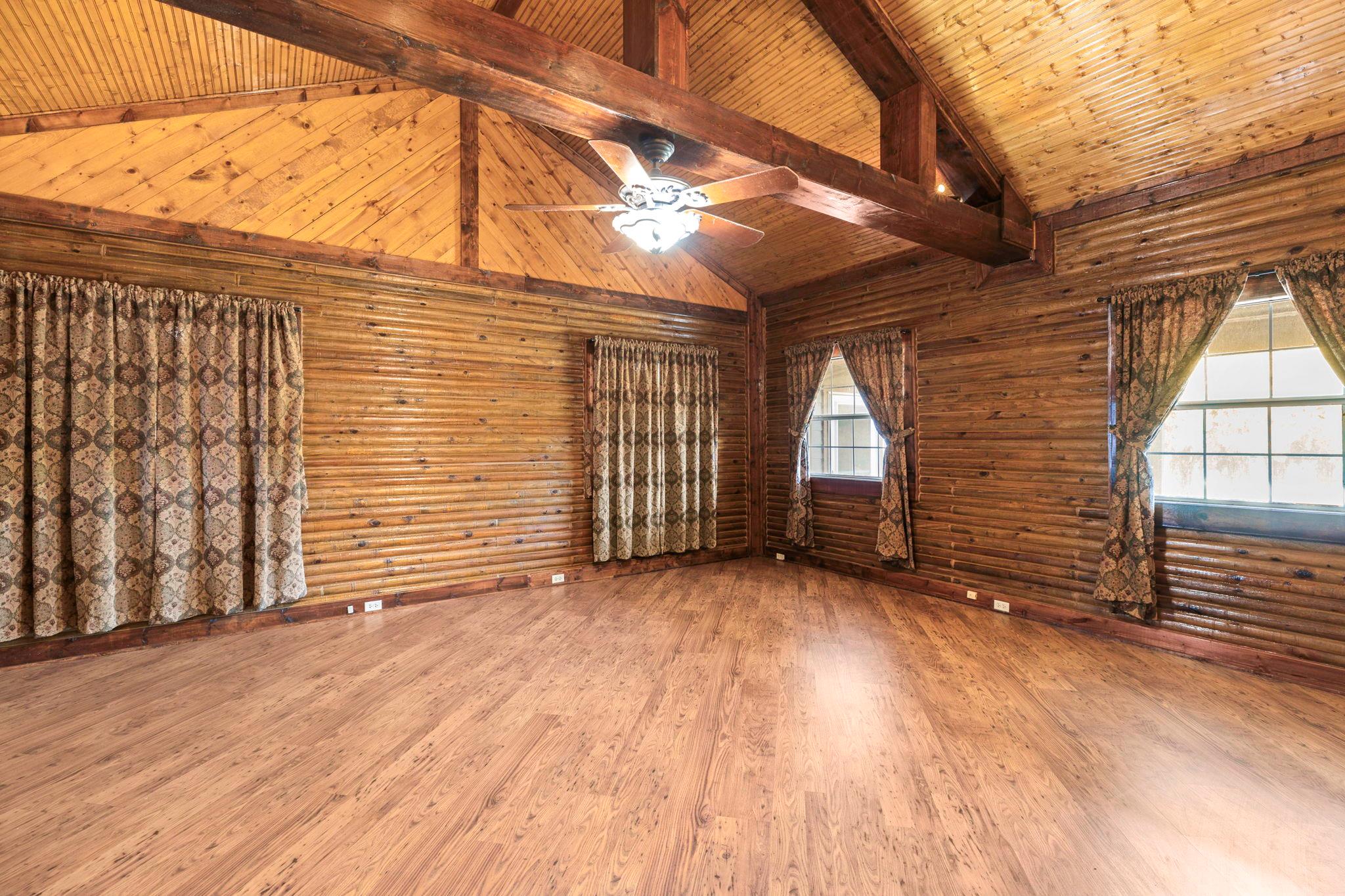 55 County Line Rd, Dale, TX 78616