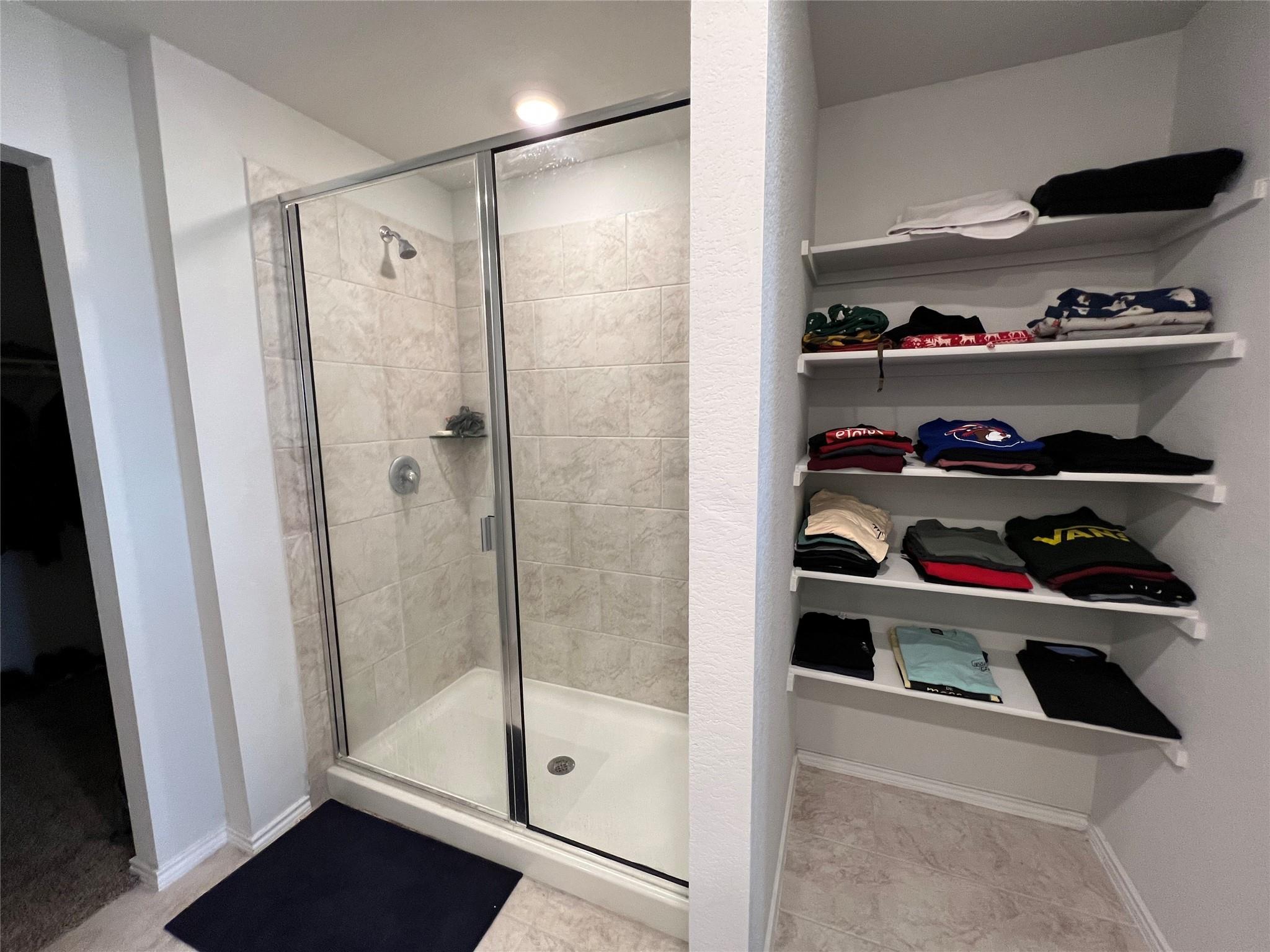 544 Taggart Trl, Jarrell, TX 76537