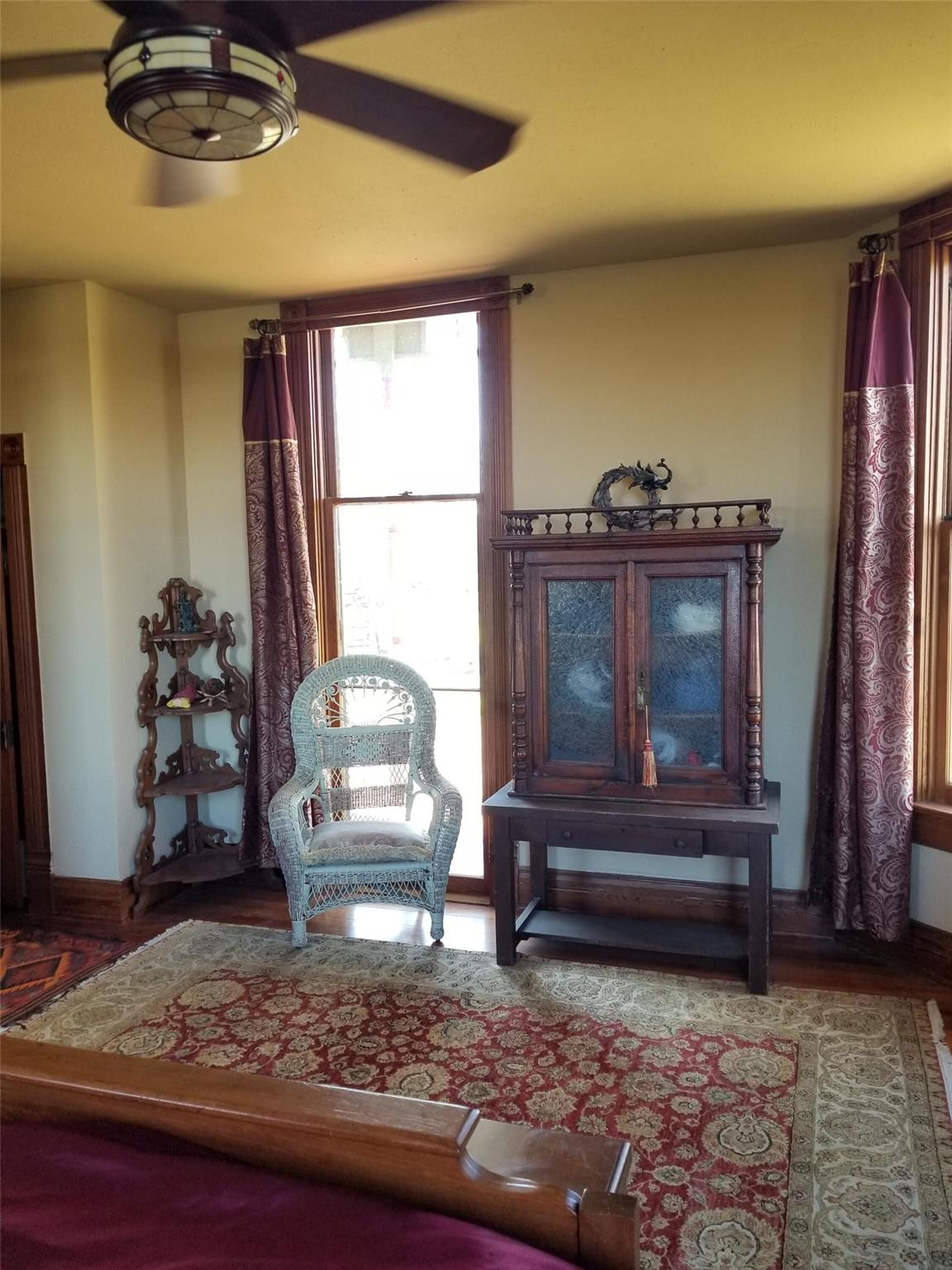 1 Bednar Ln, La Grange, TX 78945